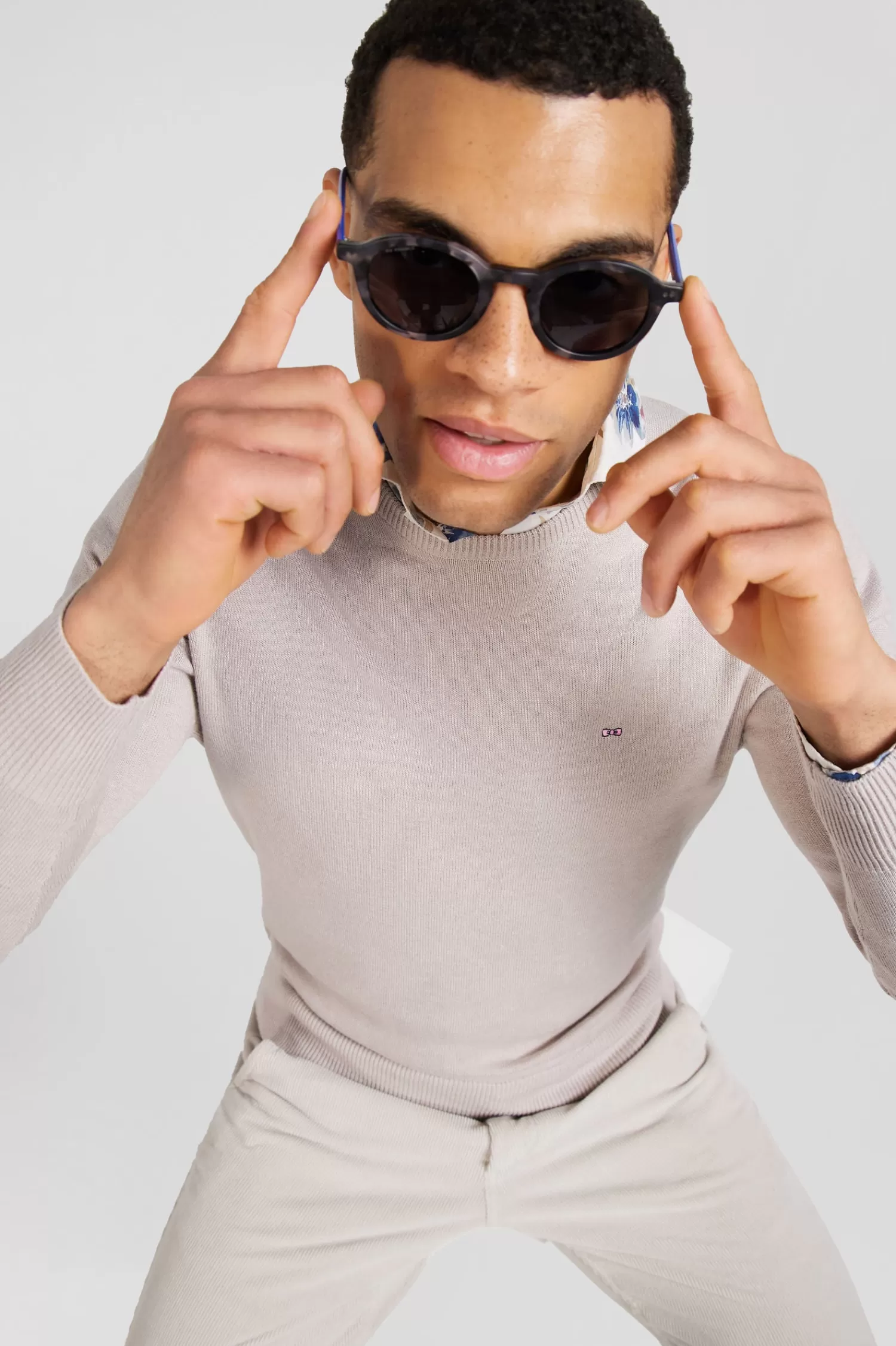 regular_beige_wool_and_cotton_crew_neck_jumper_2.webp Eden Park Regular beige wool and cotton crew neck jumper< Sweaters