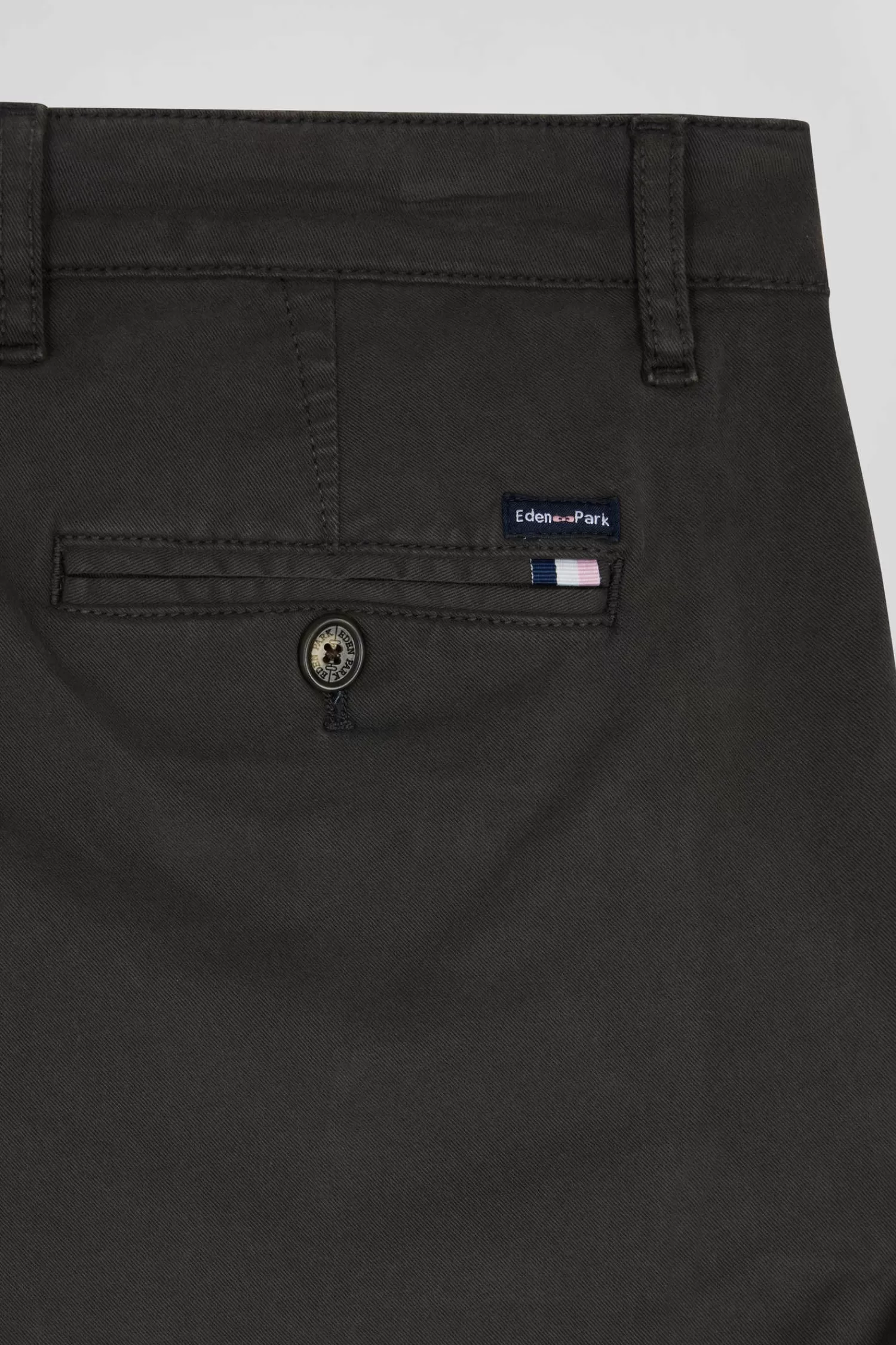 regular_black_chino_trousers_in_stretch_cotton_gabardine_8.webp Eden Park Regular black chino trousers in stretch cotton gabardine< Pants