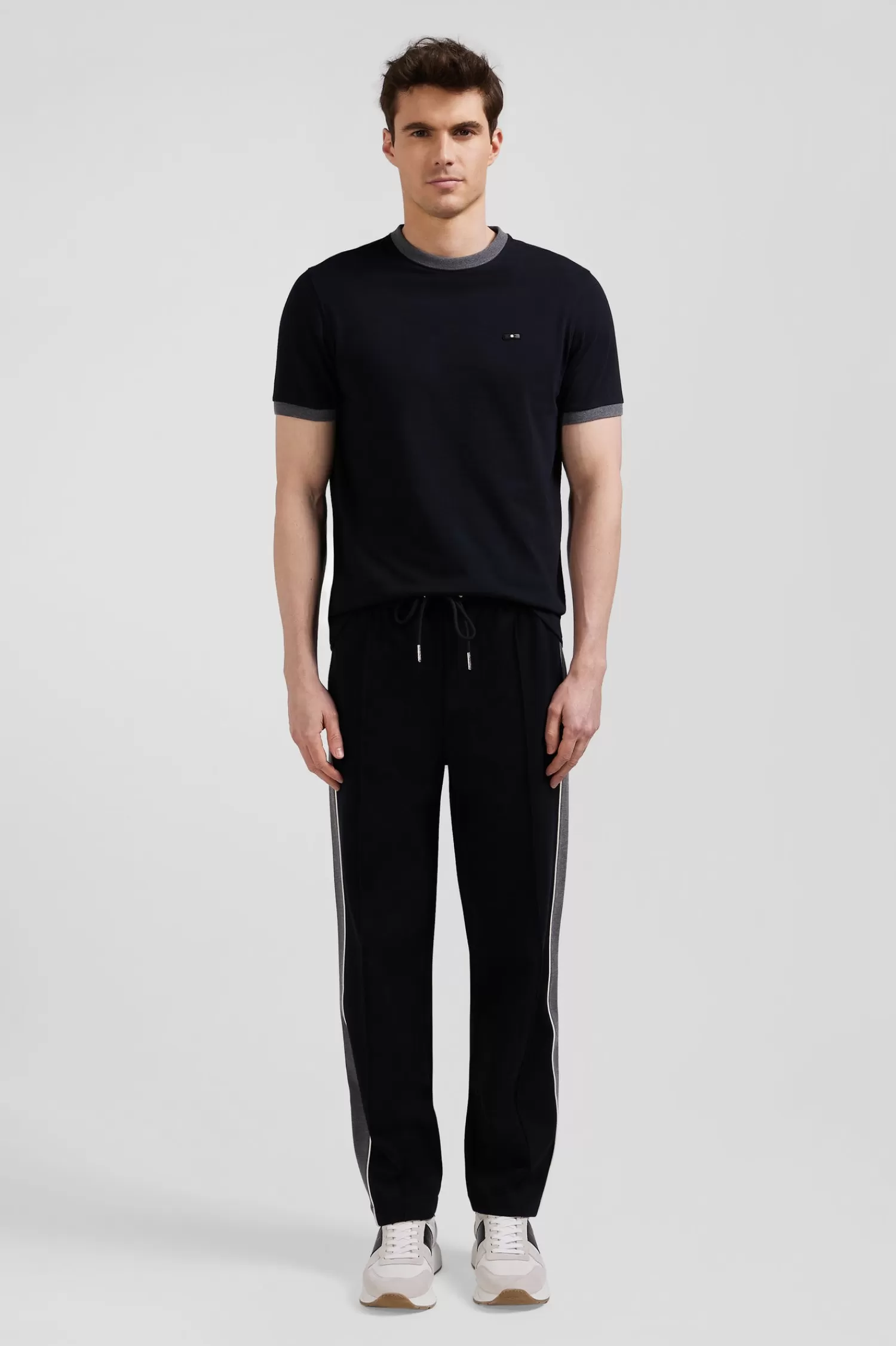 Eden Park Regular black mixed cotton jogging bottoms with leg piping< Pants