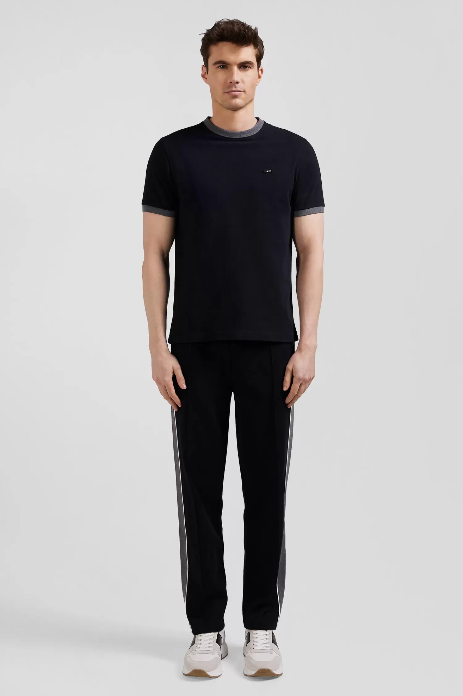 Eden Park Regular black short-sleeved cotton T-shirt with back embroidery< T-shirts