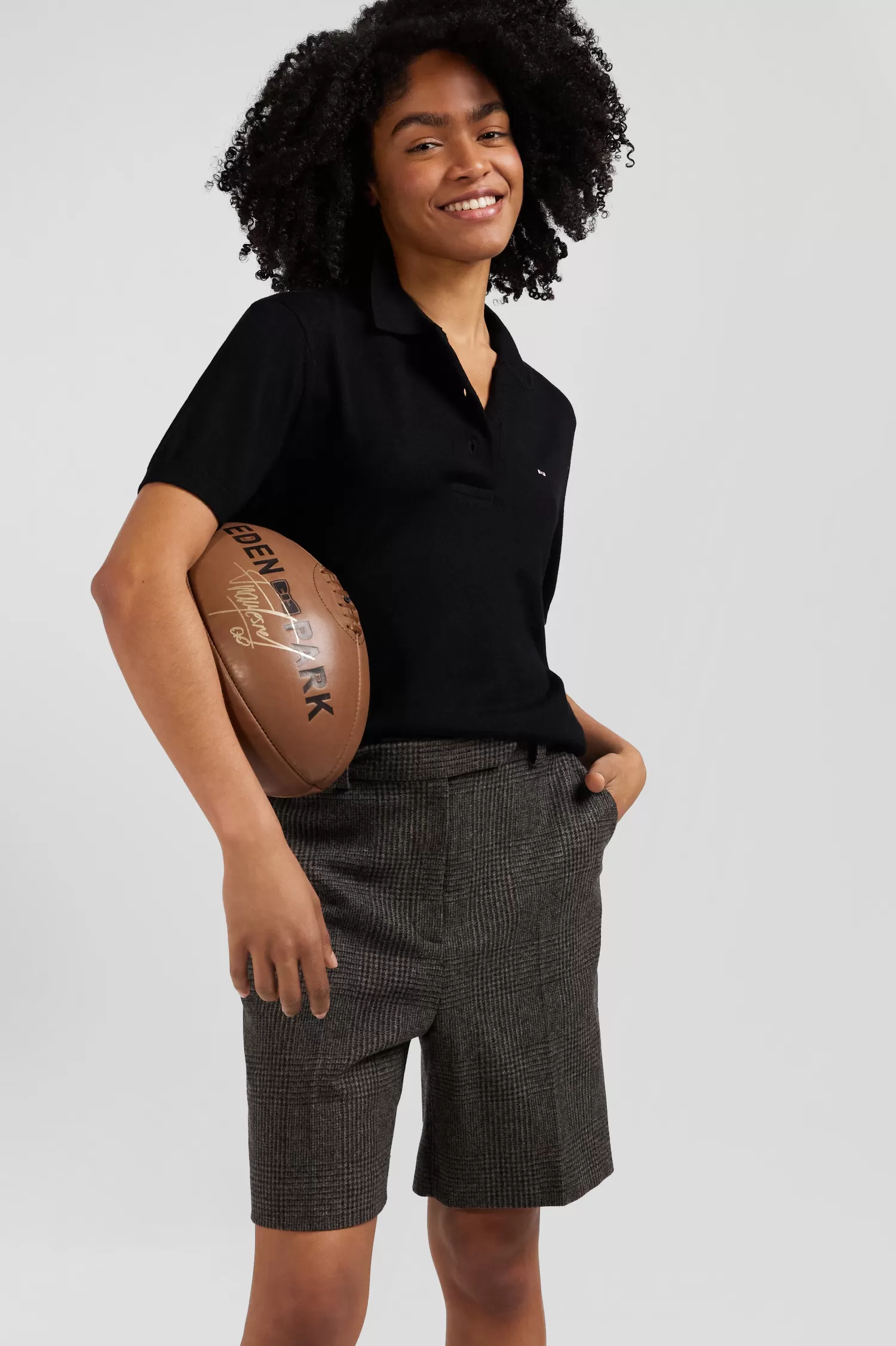 regular_black_shortsleeved_wool_polo_neck_jumper_2.webp Eden Park Regular black short-sleeved wool polo neck jumper<Women Sweaters