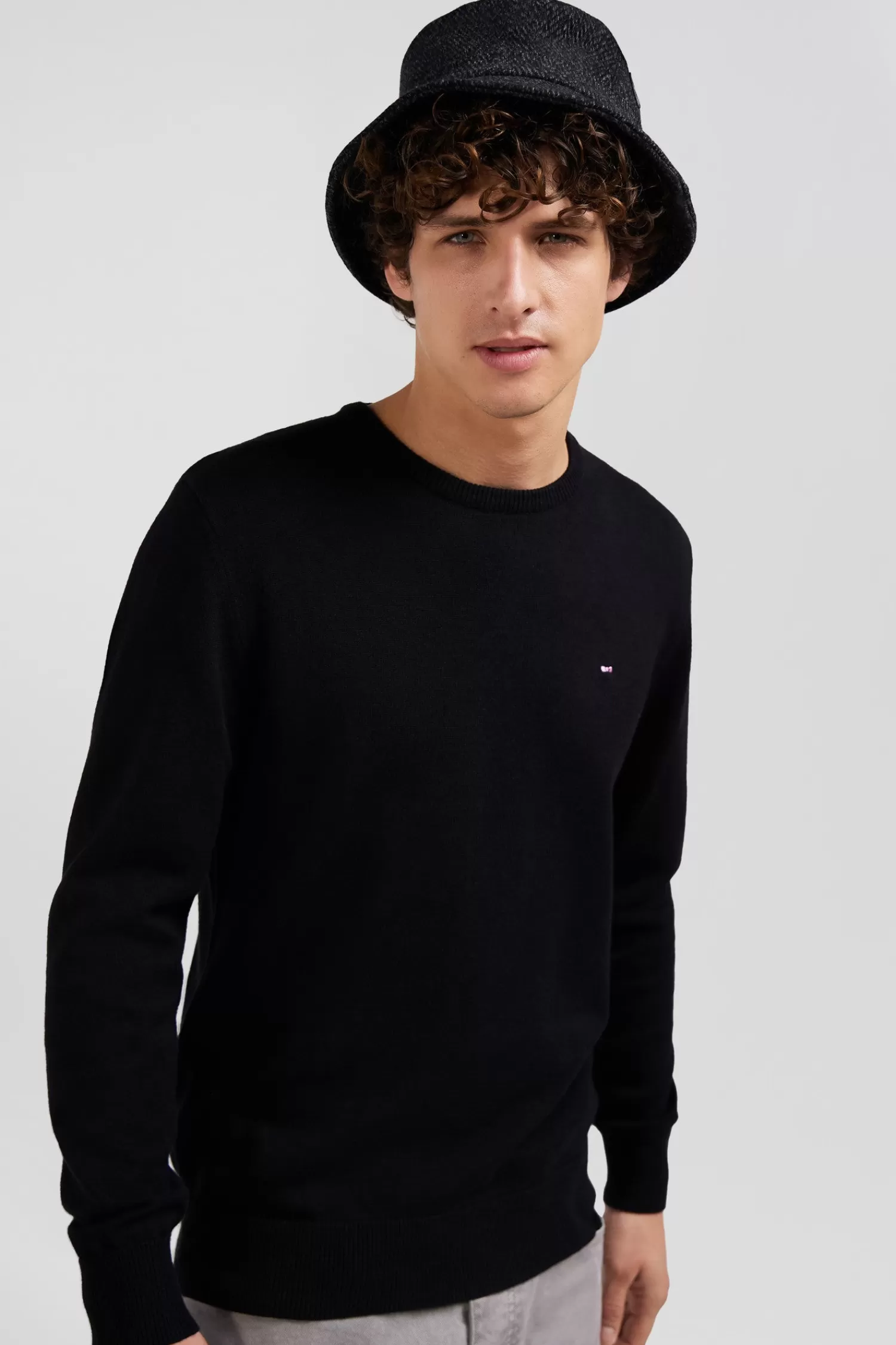 regular_black_wool_and_cotton_crew_neck_jumper_2-1.webp Eden Park Regular black wool and cotton crew neck jumper< Sweaters