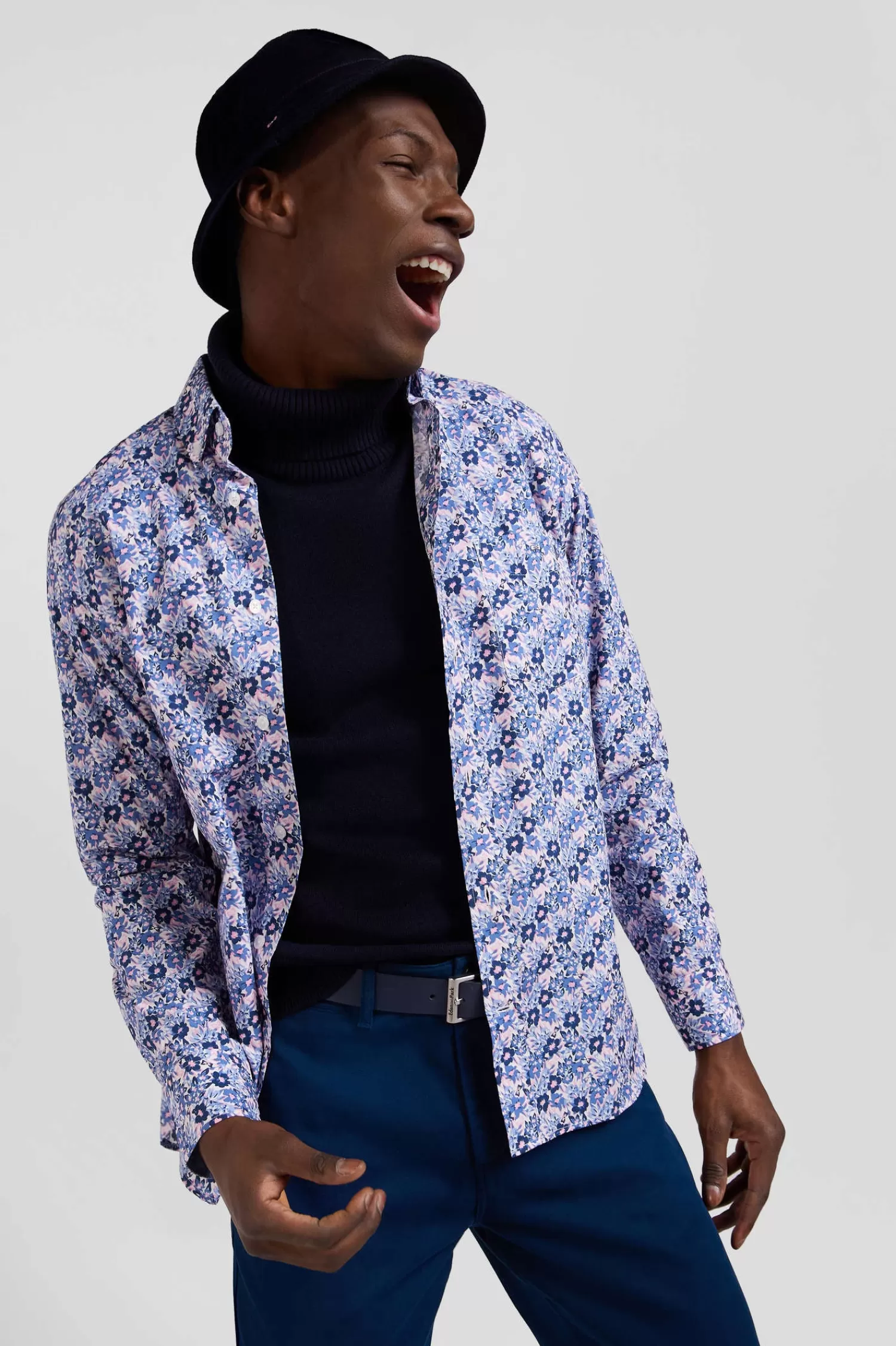 regular_blue_cotton_poplin_shirt_with_floral_print_2.webp Eden Park Regular blue cotton poplin shirt with floral print< Shirts