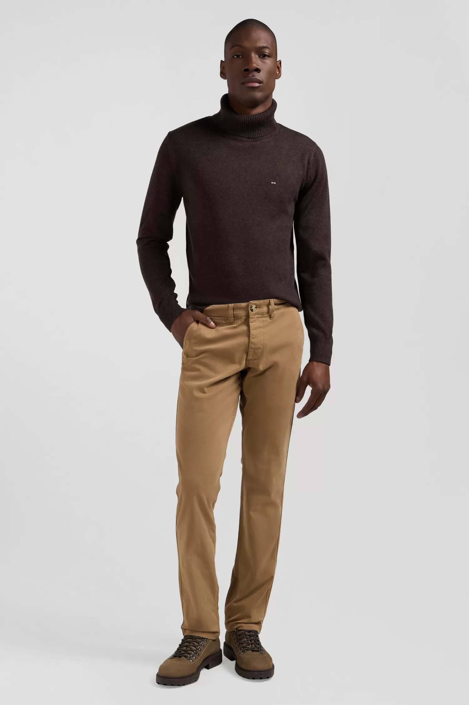 Eden Park Regular brown chino trousers in stretch cotton gabardine< Pants