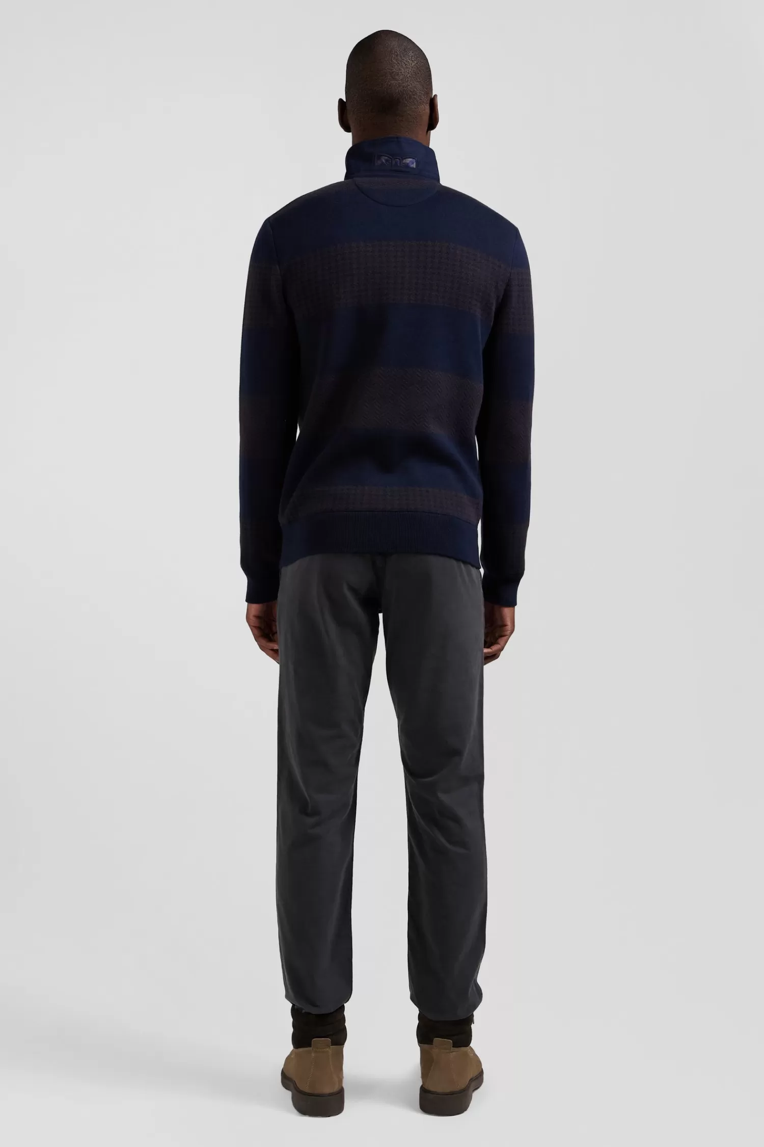 regular_brown_striped_cotton_jumper_with_houndstooth_jacquard_and_rugby_shirt_collar_5.webp Eden Park Regular brown striped cotton jumper with houndstooth jacquard and rugby shirt collar< Sweaters