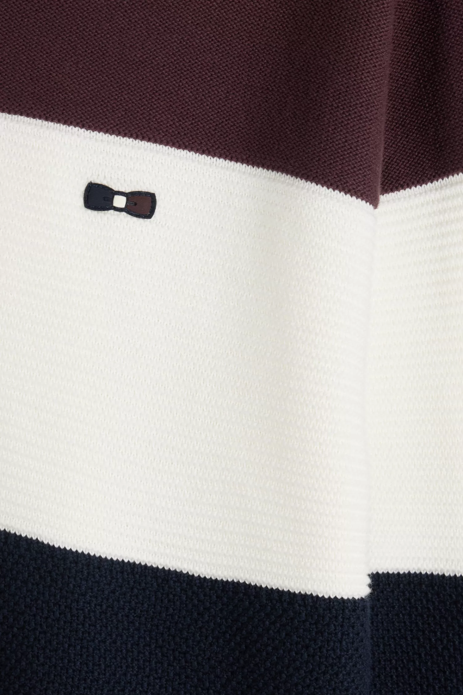 regular_burgundy_wool_and_cotton_jumper_with_knit_patterns_and_rugby_shirt_collar_8.webp Eden Park Regular burgundy wool and cotton jumper with knit patterns and rugby shirt collar< Sweaters