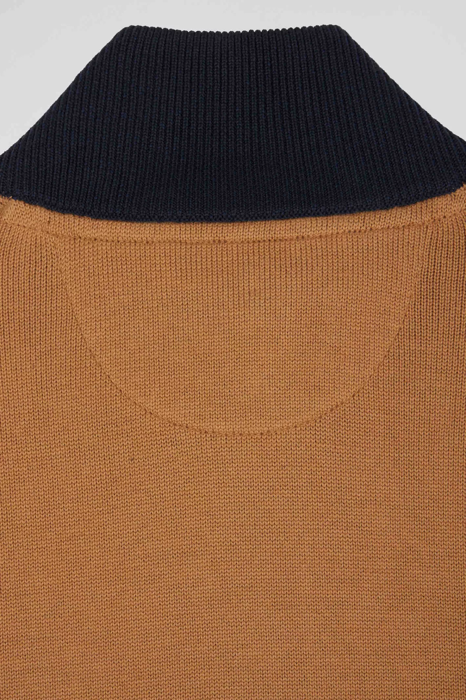 regular_camel_embroidered_semizipped_colorblock_cotton_jumper_8.webp Eden Park Regular camel embroidered semi-zipped colorblock cotton jumper< Sweaters
