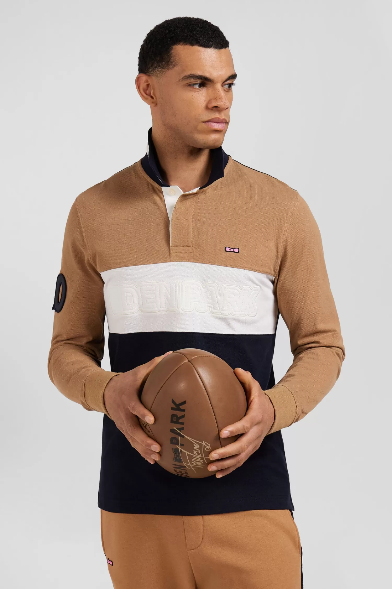 Eden Park Regular camel long-sleeved cotton piqué polo shirt with padded embroidery< Polos