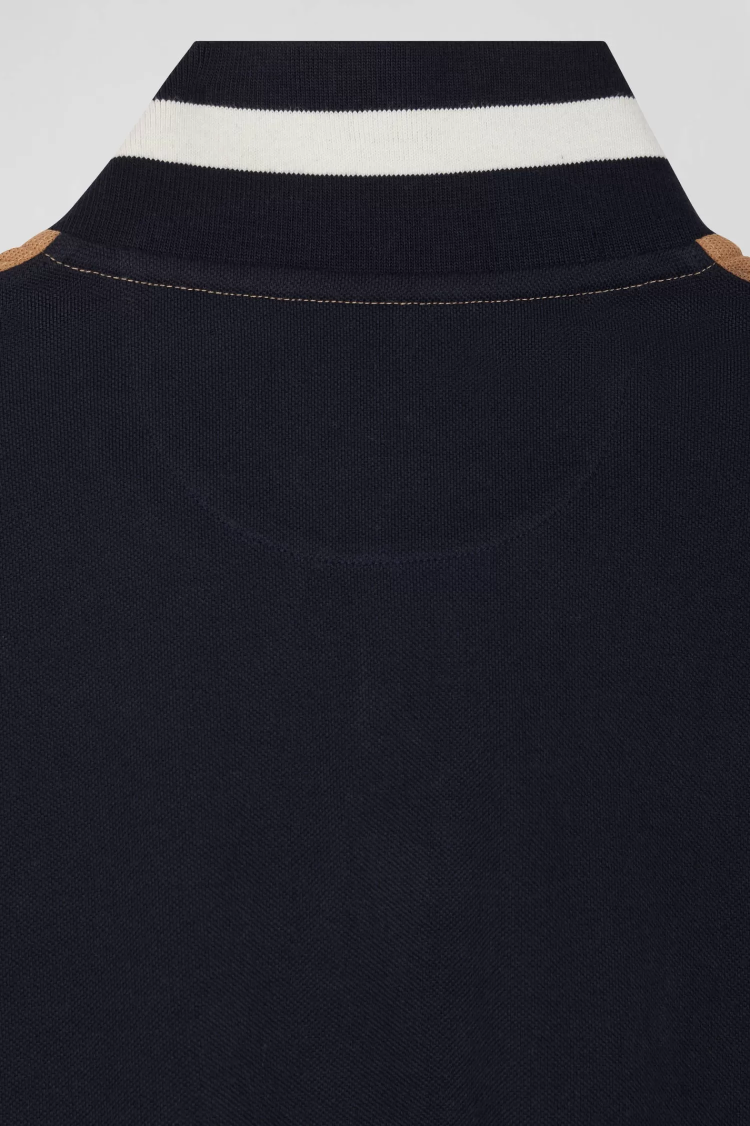 Eden Park Regular camel long-sleeved cotton piqué polo shirt with padded embroidery< Polos