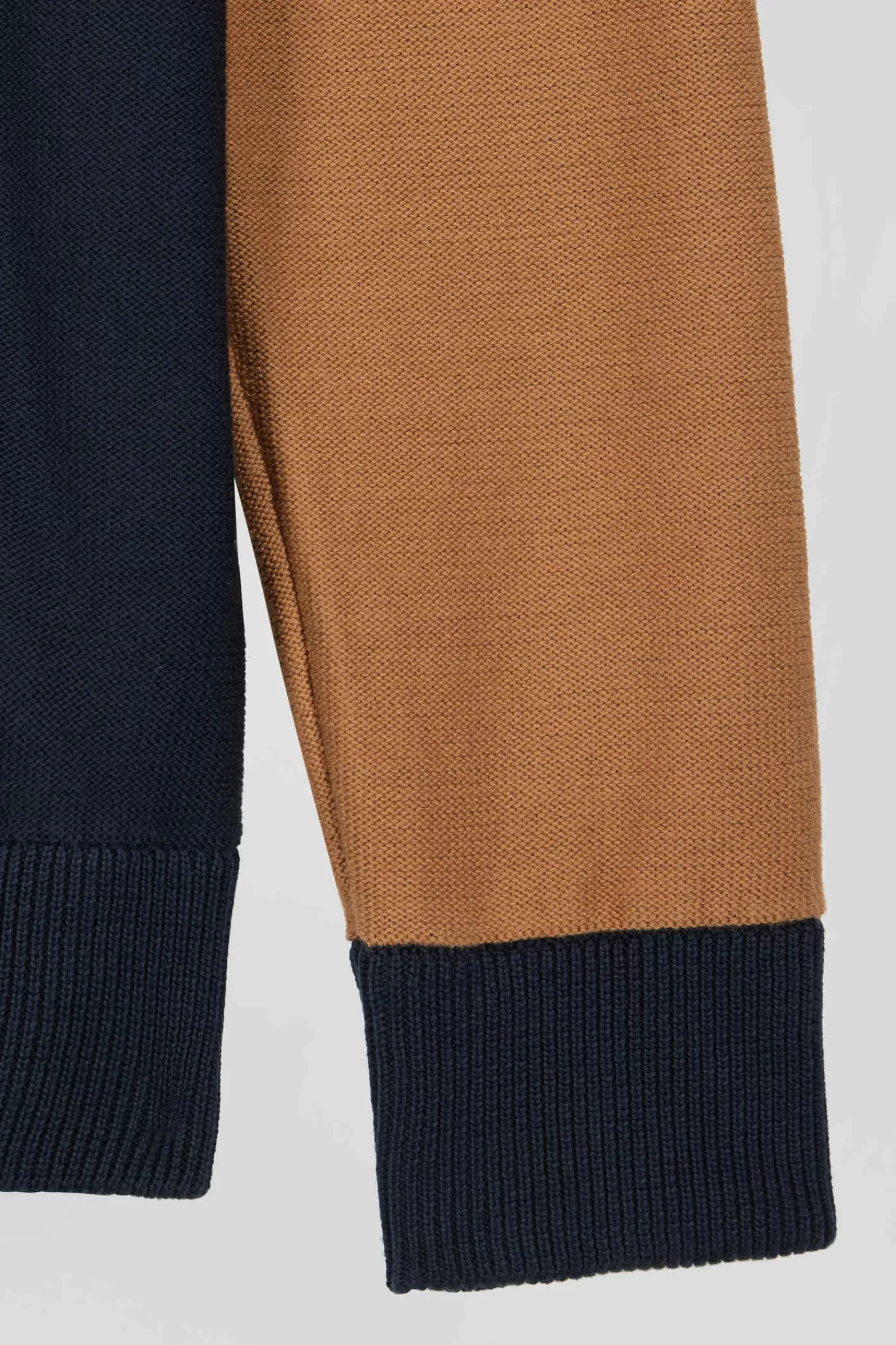 Eden Park Regular camel tricolour high collar zipped cardigan with N°10 embroidery and knit patterns< Cardigans