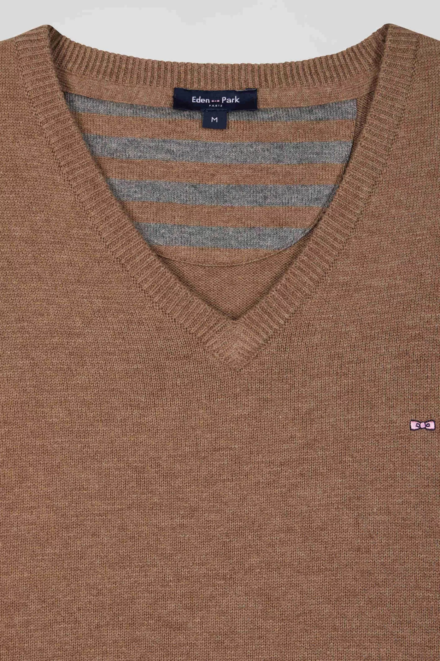 Eden Park Regular camel wool and cotton V-neck jumper with striped details< Sweaters