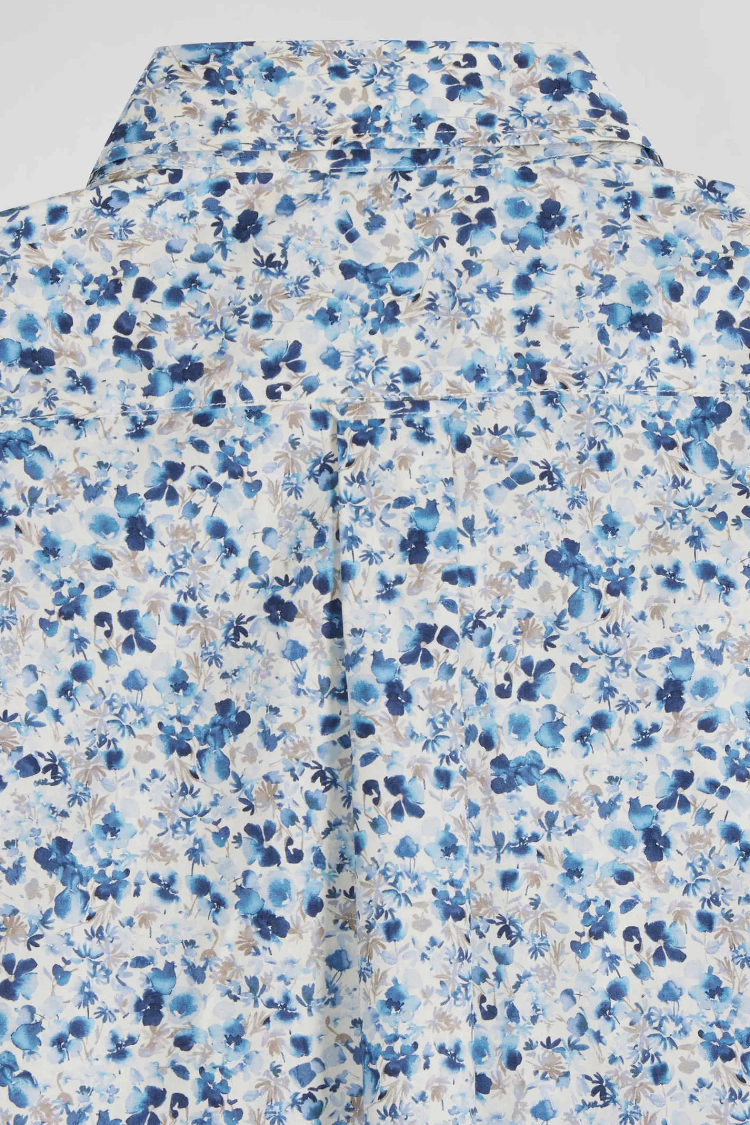 regular_ecru_cotton_shortsleeved_shirt_with_micro_floral_print_8.webp Eden Park Regular ecru cotton short-sleeved shirt with micro floral print< Short-sleeved Shirts