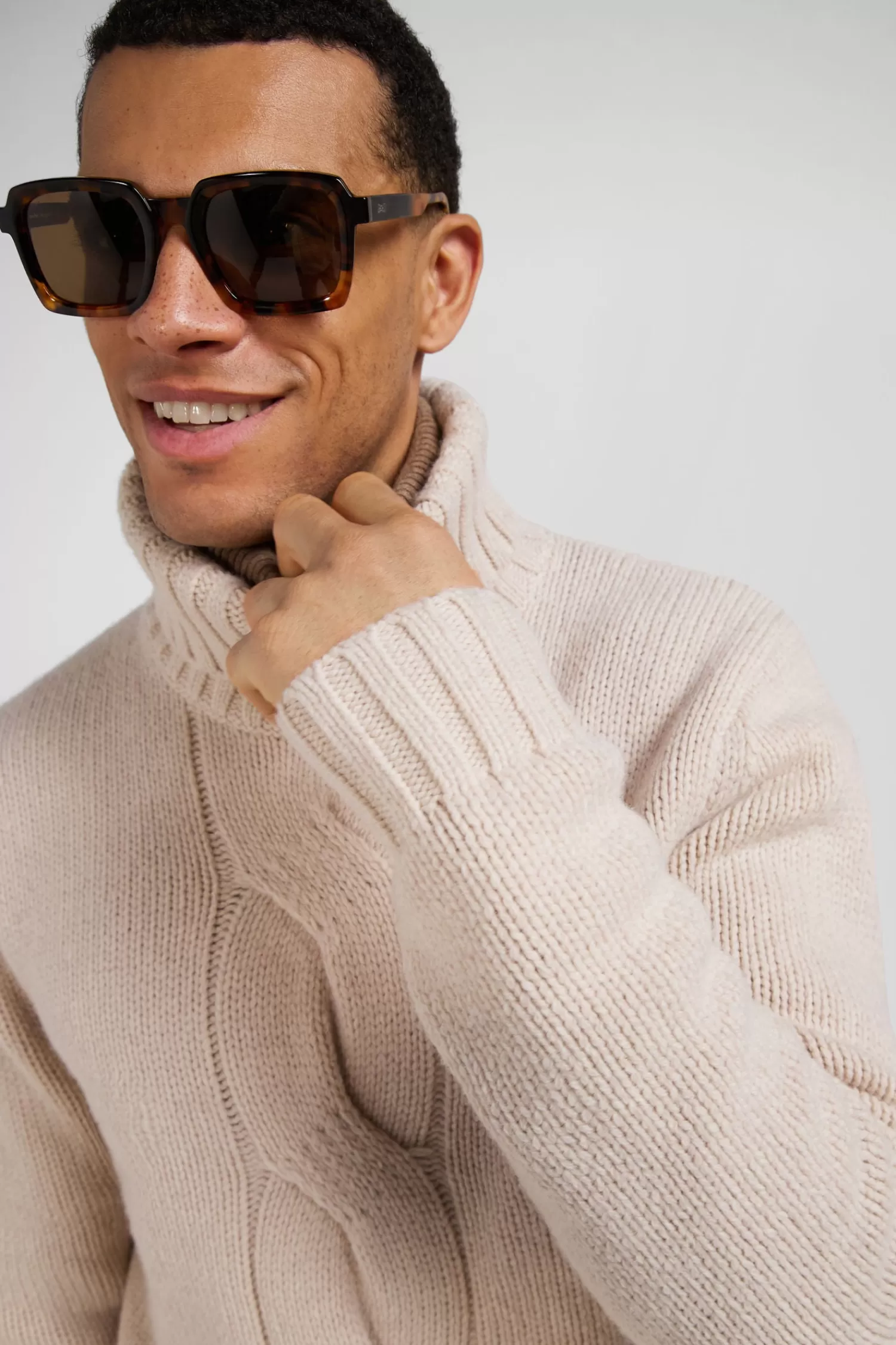 Eden Park Regular ecru virgin wool and recycled polyamide turtleneck jumper with 3D knitting< Sweaters