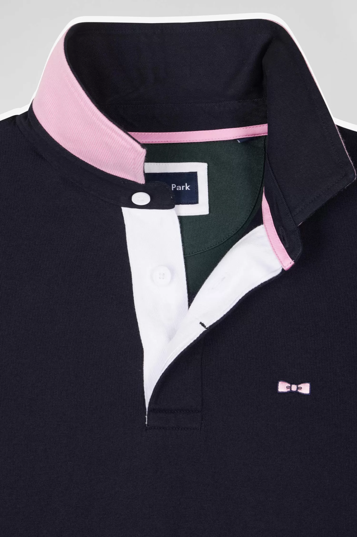 regular_green_longsleeved_cotton_rugby_shirt_with_tie_fabric_patchwork_6.webp Eden Park Regular green long-sleeved cotton rugby shirt with tie fabric patchwork< Rugby Shirts