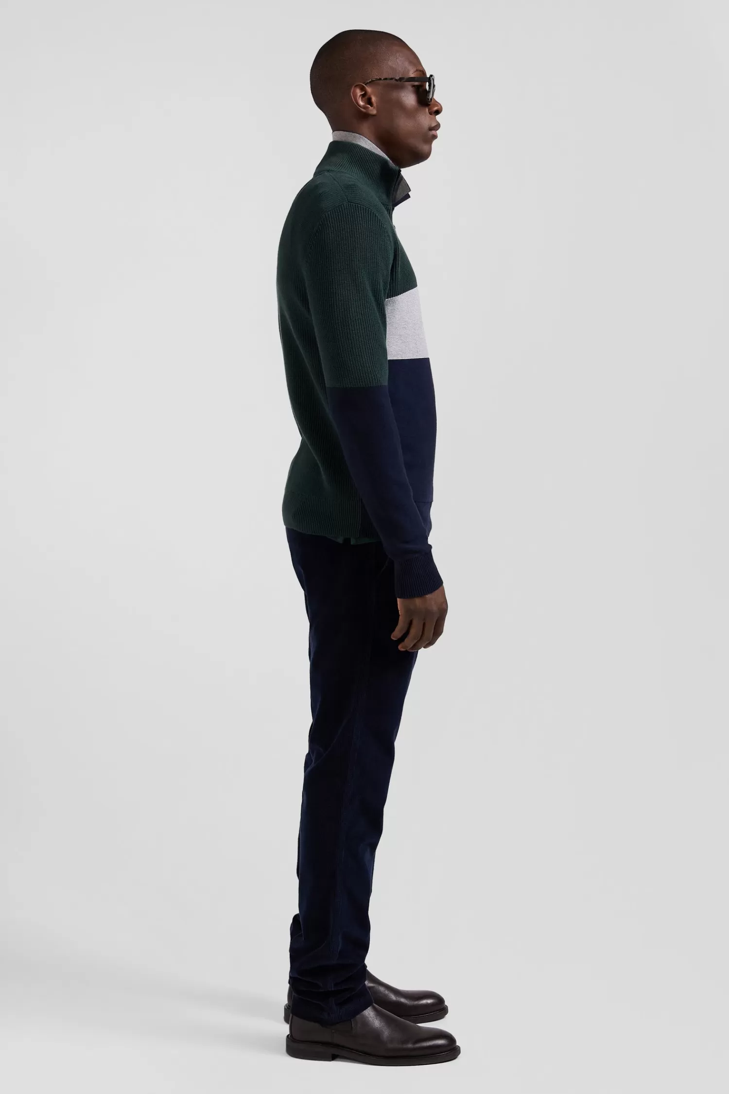 regular_green_semizipped_cotton_jumper_with_knit_patterns_4.webp Eden Park Regular green semi-zipped cotton jumper with knit patterns< Sweaters