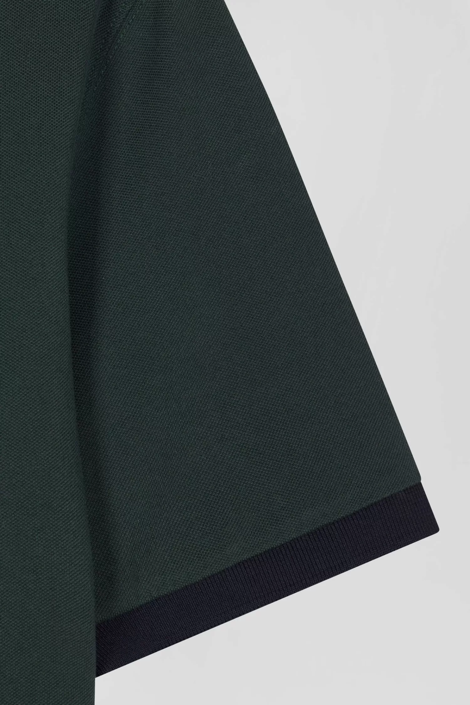 Eden Park Regular green short-sleeved cotton piqué polo shirt with striped embroidery< Polos