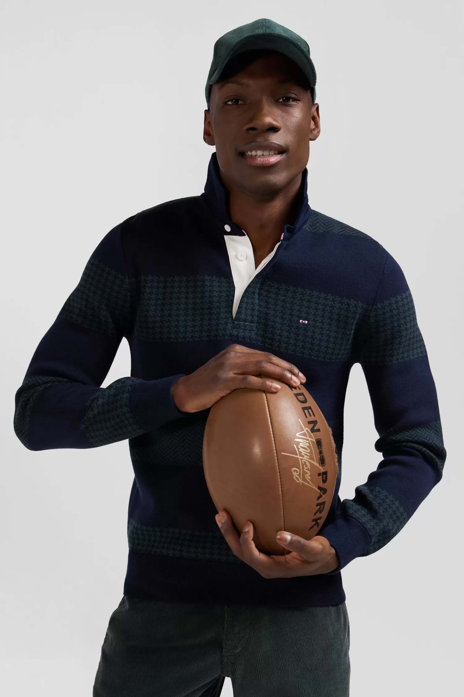regular_green_striped_cotton_jersey_jumper_with_houndstooth_jacquard_and_and_rugby_shirt_collar_2.webp Eden Park Regular green striped cotton jersey jumper with houndstooth jacquard and and rugby shirt collar< Sweaters