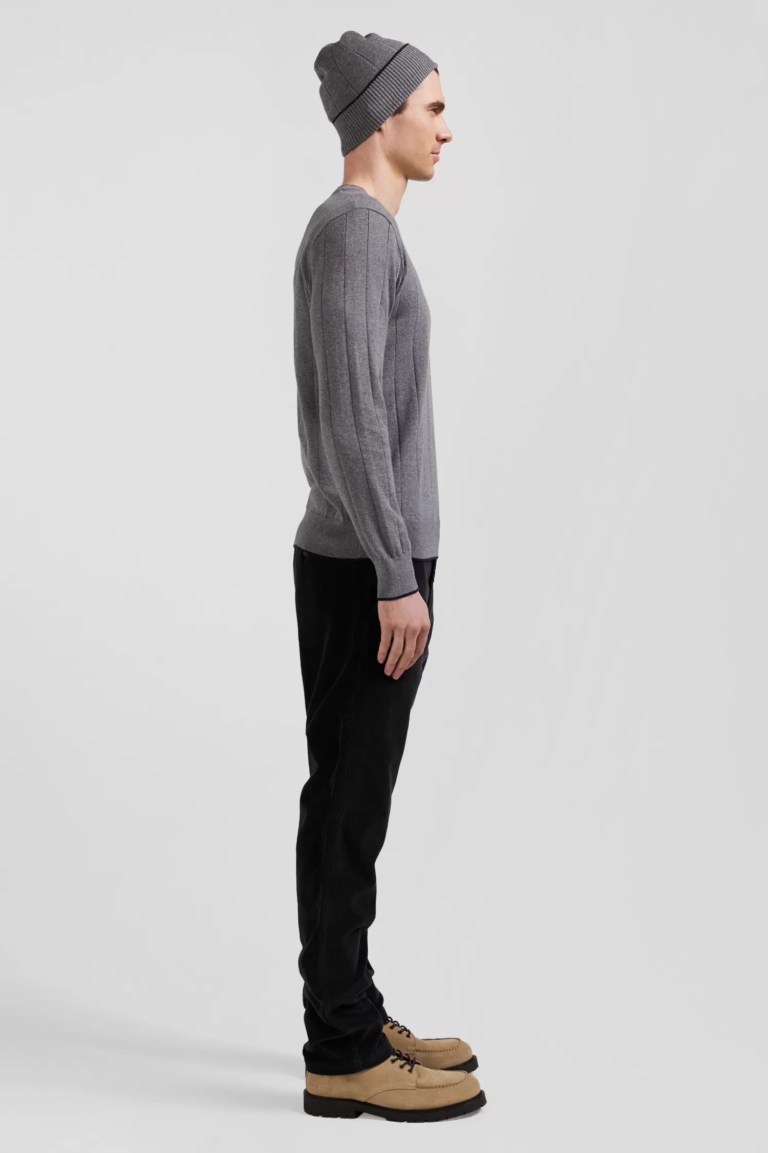 regular_grey_cotton_and_cashmere_crew_neck_jumper_4.webp Eden Park Regular grey cotton and cashmere crew neck jumper< Sweaters