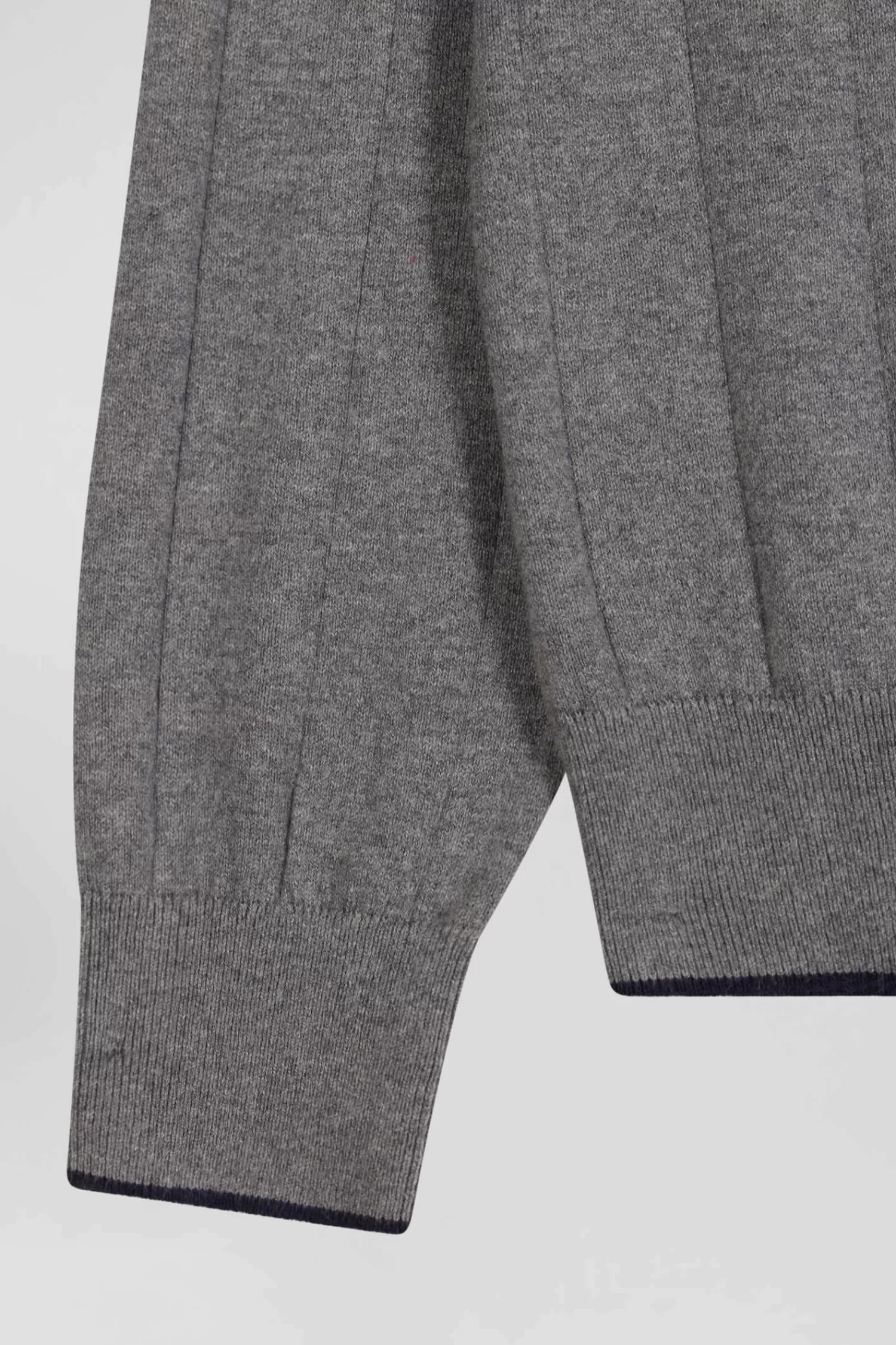 regular_grey_cotton_and_cashmere_zipped_cardigan_with_vertical_stripes_8.webp Eden Park Regular grey cotton and cashmere zipped cardigan with vertical stripes< Cardigans