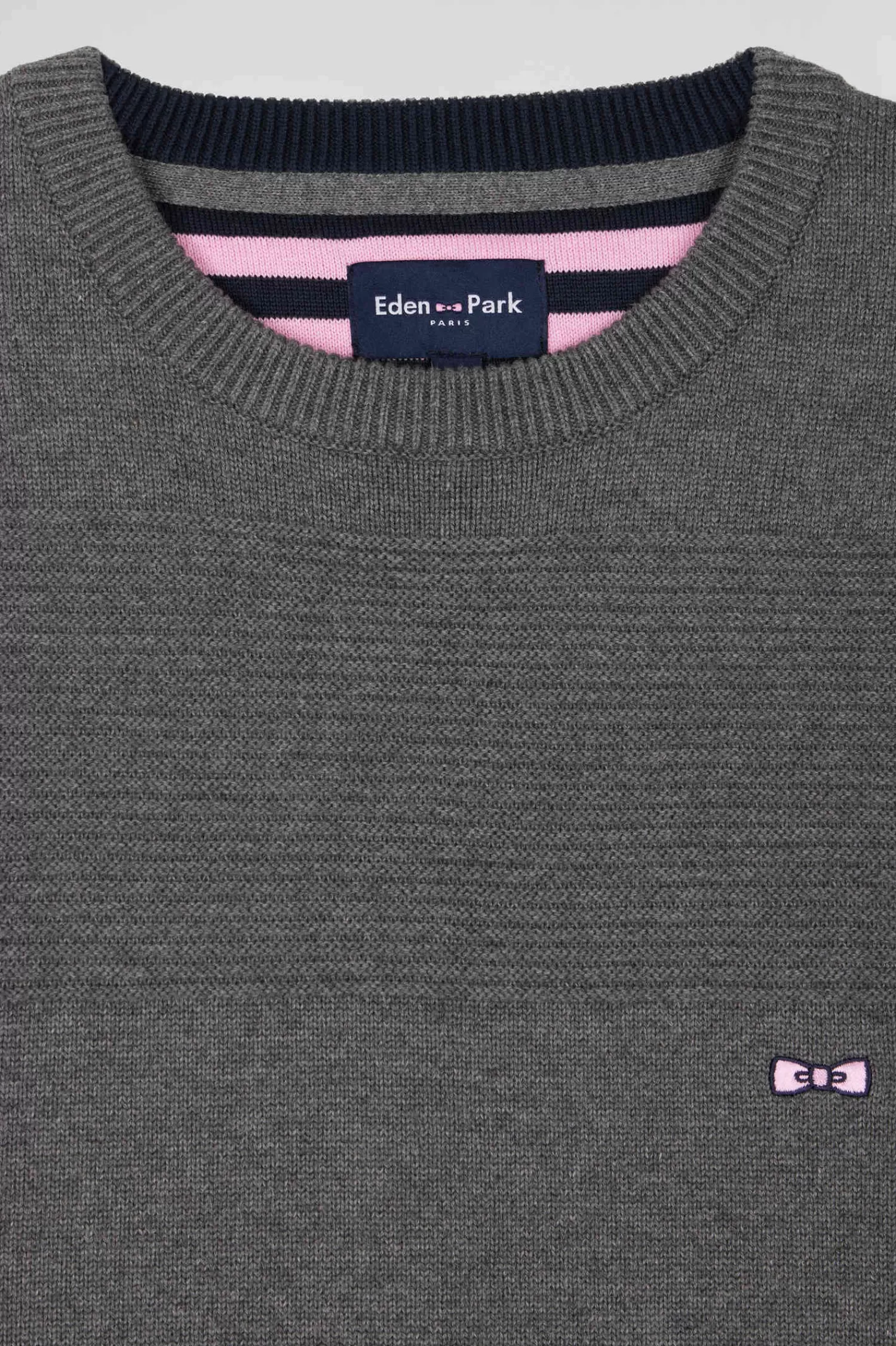 regular_grey_cotton_crew_neck_jumper_with_knit_patterns_6.webp Eden Park Regular grey cotton crew neck jumper with knit patterns< Sweaters