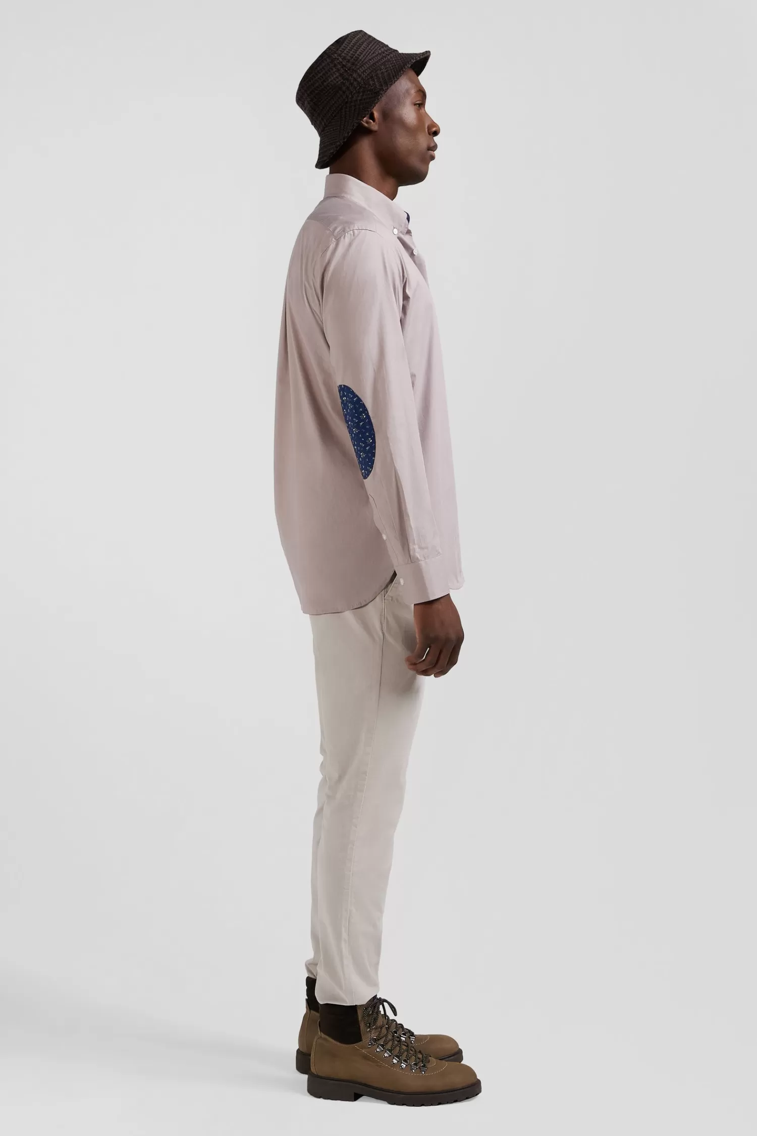 regular_grey_cotton_poplin_shirt_with_buttondown_collar_and_printed_elbow_patches_4.webp Eden Park Regular grey cotton poplin shirt with button-down collar and printed elbow patches< Shirts