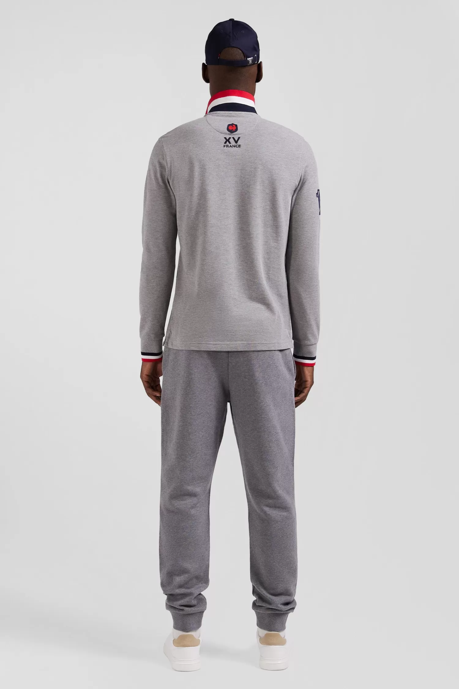regular_grey_longsleeved_cotton_piqu_polo_shirt_with_xv_de_france_embroidery_2.webp Eden Park Regular grey long-sleeved cotton piqué polo shirt with XV de France embroidery< Polos