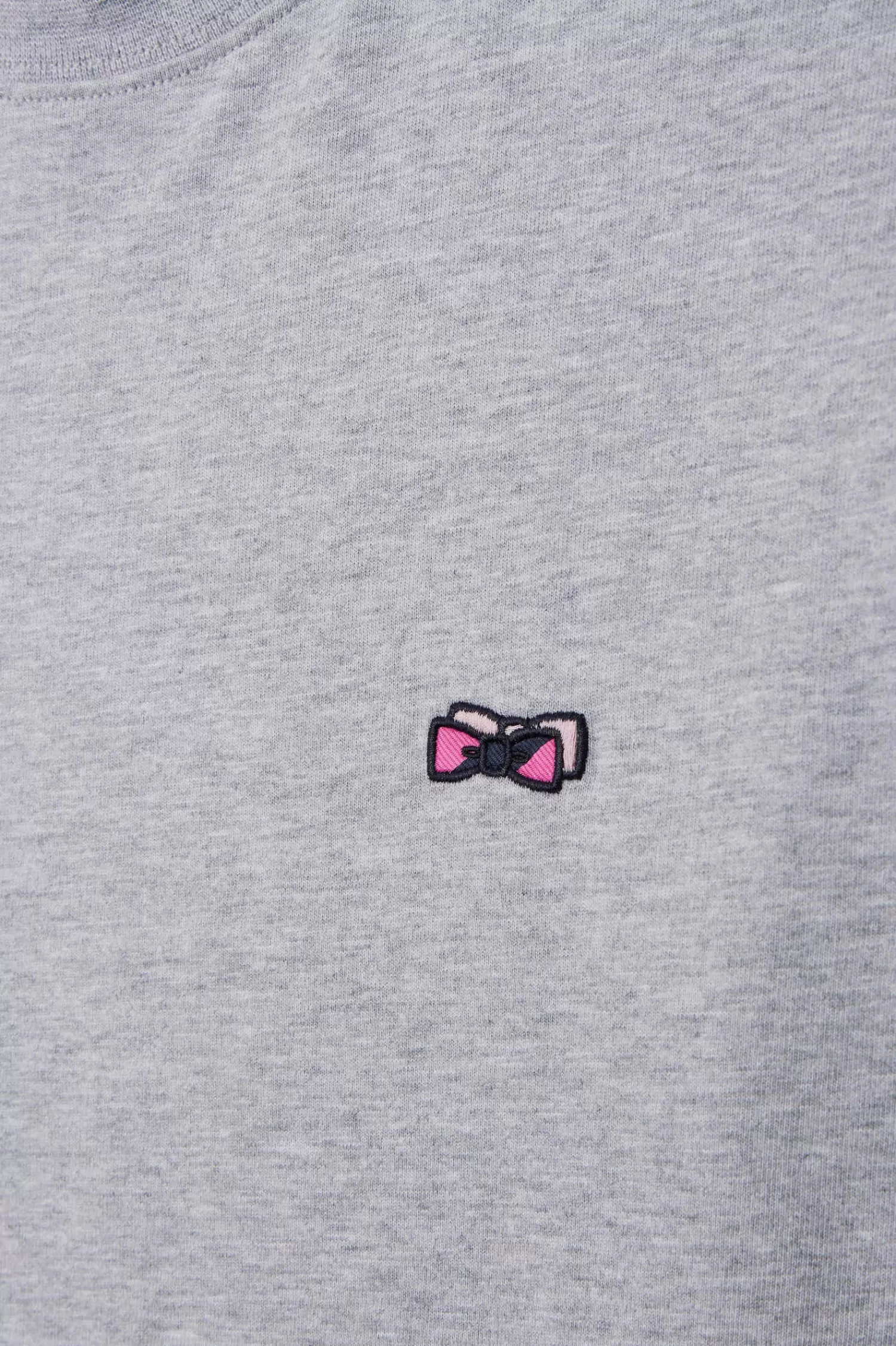 regular_grey_longsleeved_cotton_tshirt_with_striped_bow_tie_embroidery_6.webp Eden Park Regular grey long-sleeved cotton T-shirt with striped bow tie embroidery< T-shirts