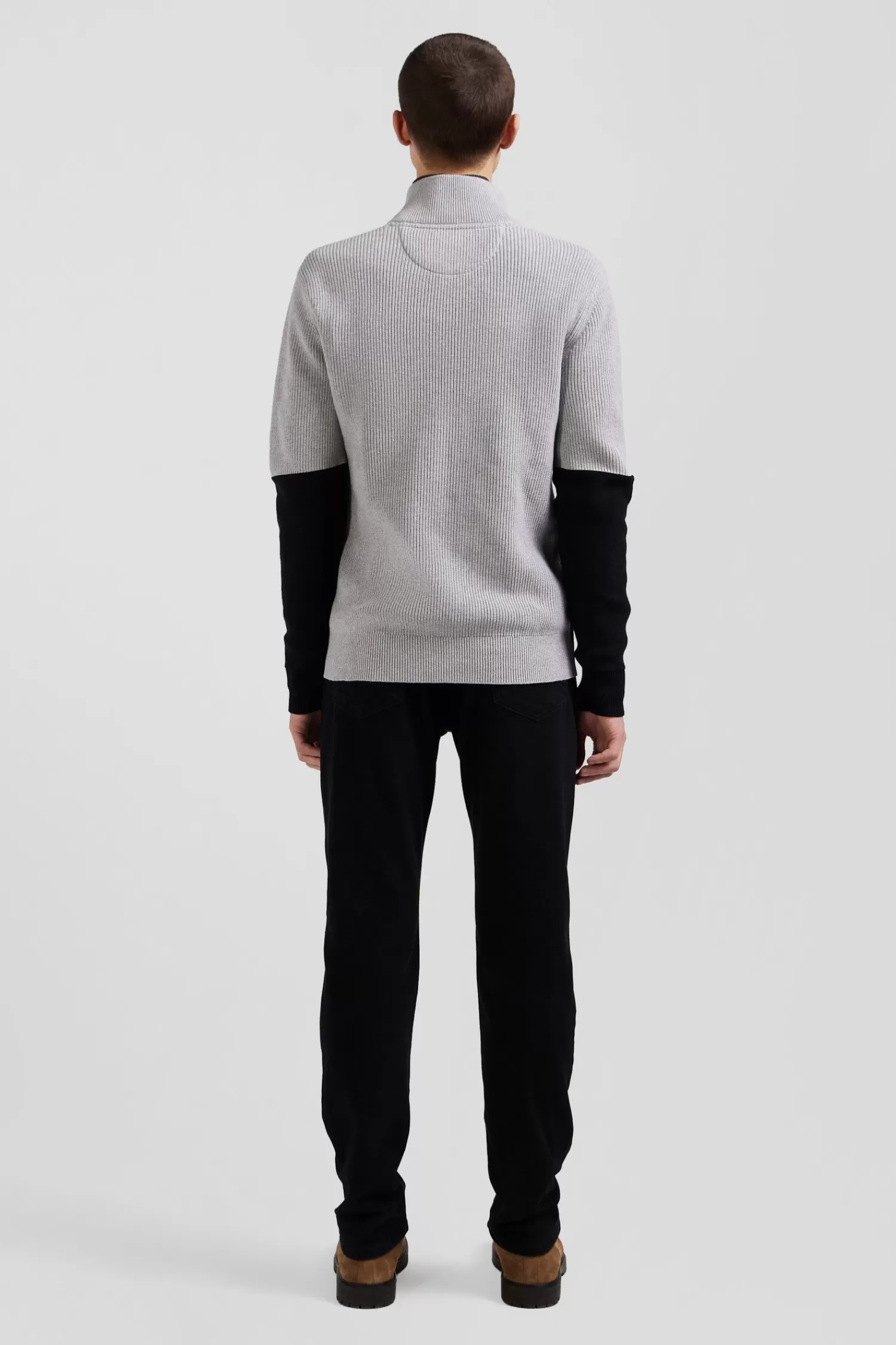 regular_grey_semizipped_cotton_jumper_with_knit_patterns_5.webp Eden Park Regular grey semi-zipped cotton jumper with knit patterns< Sweaters
