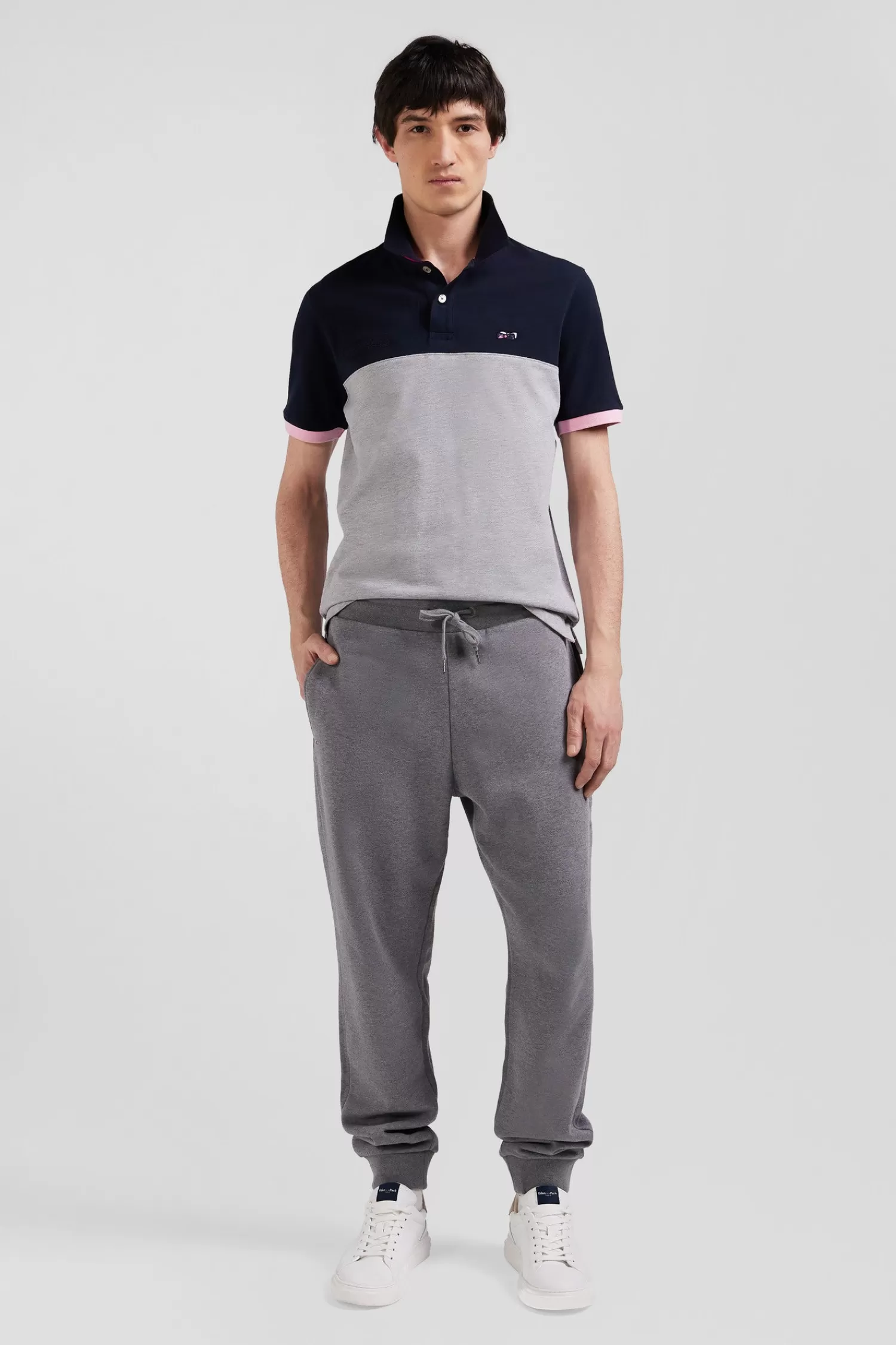 Eden Park Regular grey short-sleeved cotton piqué polo shirt with bow tie embroidery and contrasting details< Polos