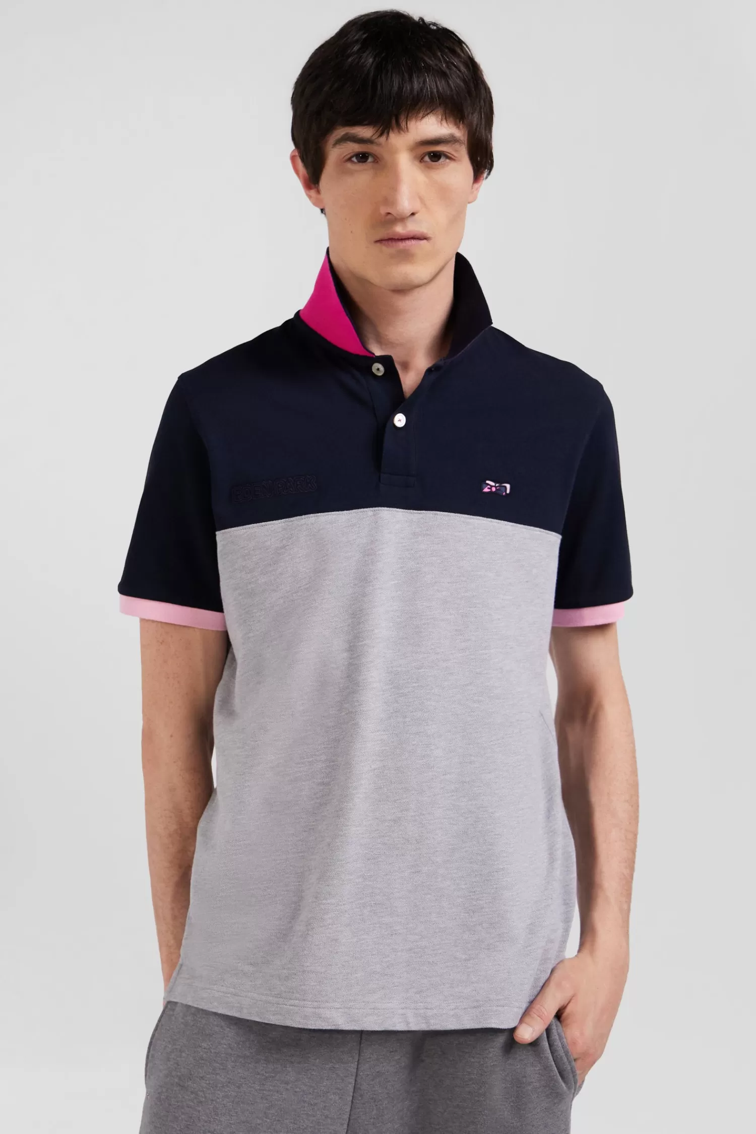 regular_grey_shortsleeved_cotton_piqu_polo_shirt_with_bow_tie_embroidery_and_contrasting_details_2.webp Eden Park Regular grey short-sleeved cotton piqué polo shirt with bow tie embroidery and contrasting details< Polos