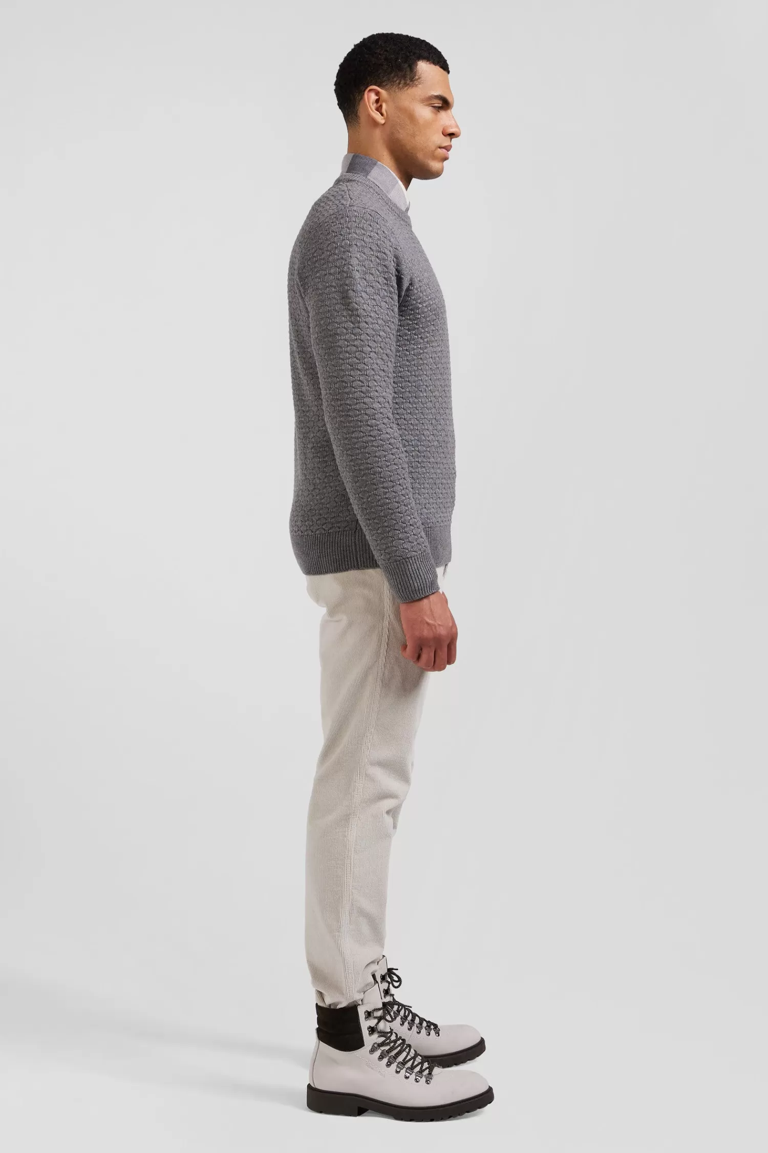 regular_grey_wool_and_cotton_crew_neck_jumper_with_micro_bow_tie_effect_4.webp Eden Park Regular grey wool and cotton crew neck jumper with micro bow tie effect< Sweaters