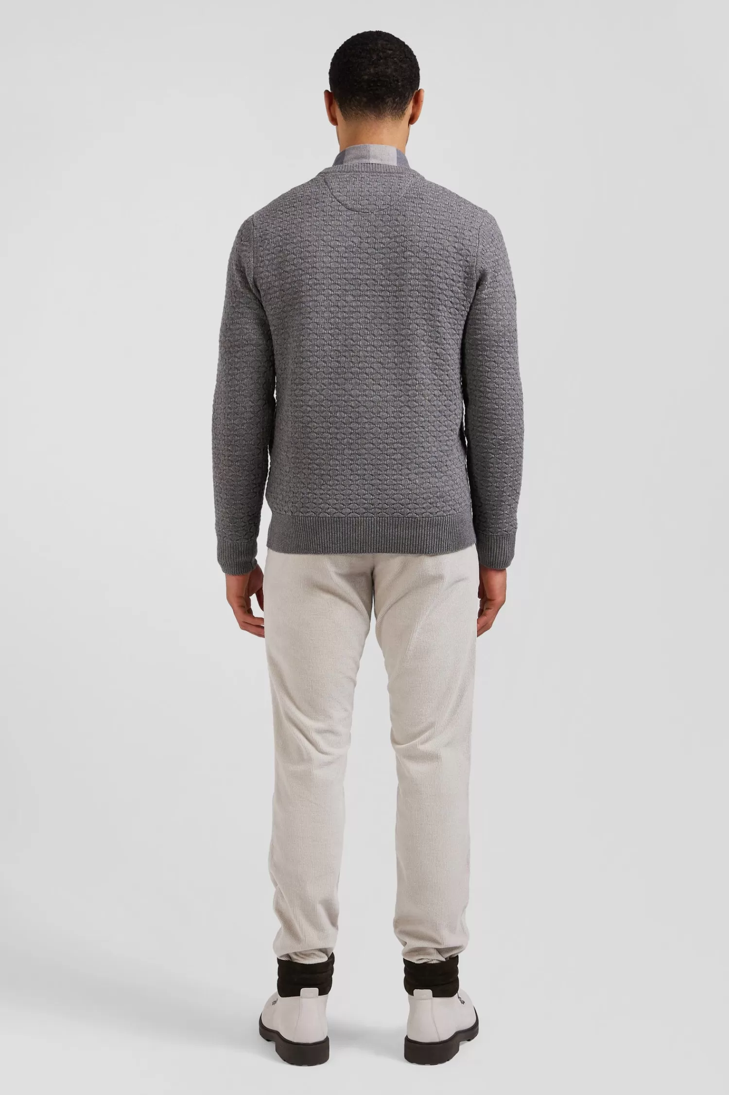 regular_grey_wool_and_cotton_crew_neck_jumper_with_micro_bow_tie_effect_5.webp Eden Park Regular grey wool and cotton crew neck jumper with micro bow tie effect< Sweaters