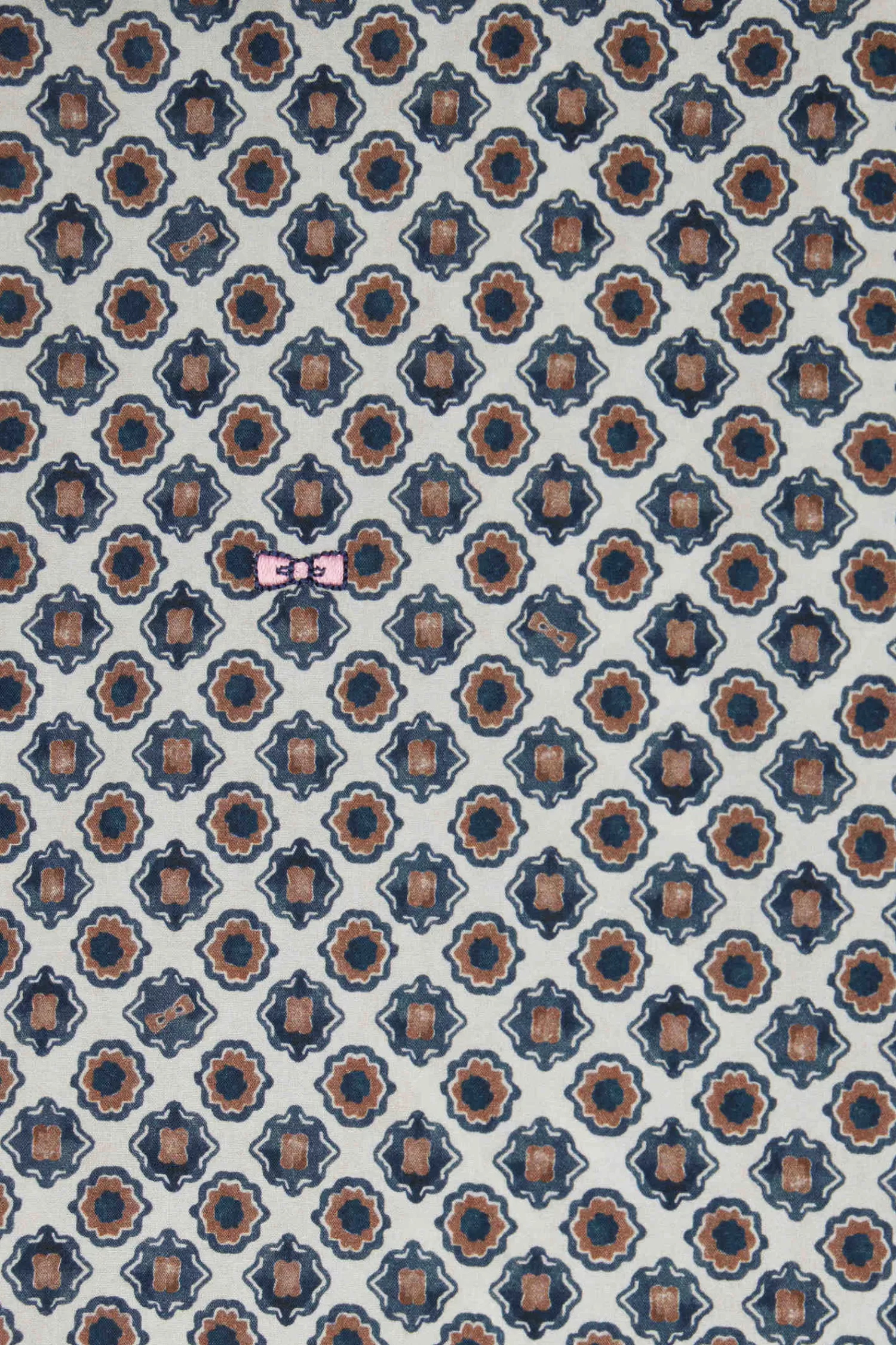 regular_ivory_graphic_microprint_cotton_shirt_7.webp Eden Park Regular ivory graphic microprint cotton shirt<Women Shirts | Shirts