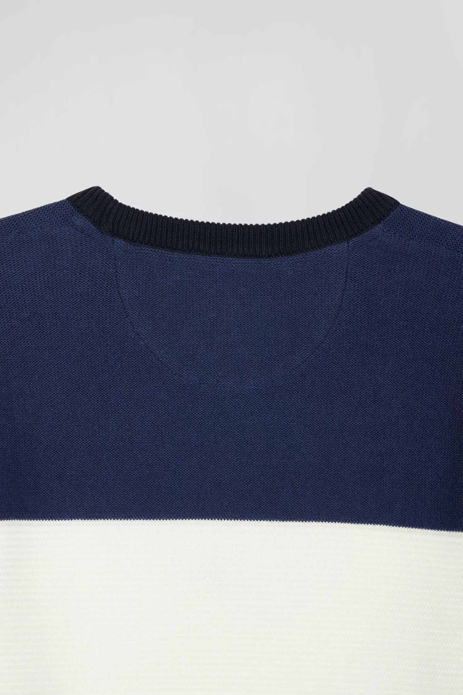 regular_navy_and_blue_cotton_crew_neck_jumper_with_knit_patterns_8.webp Eden Park Regular navy and blue cotton crew neck jumper with knit patterns< Sweaters