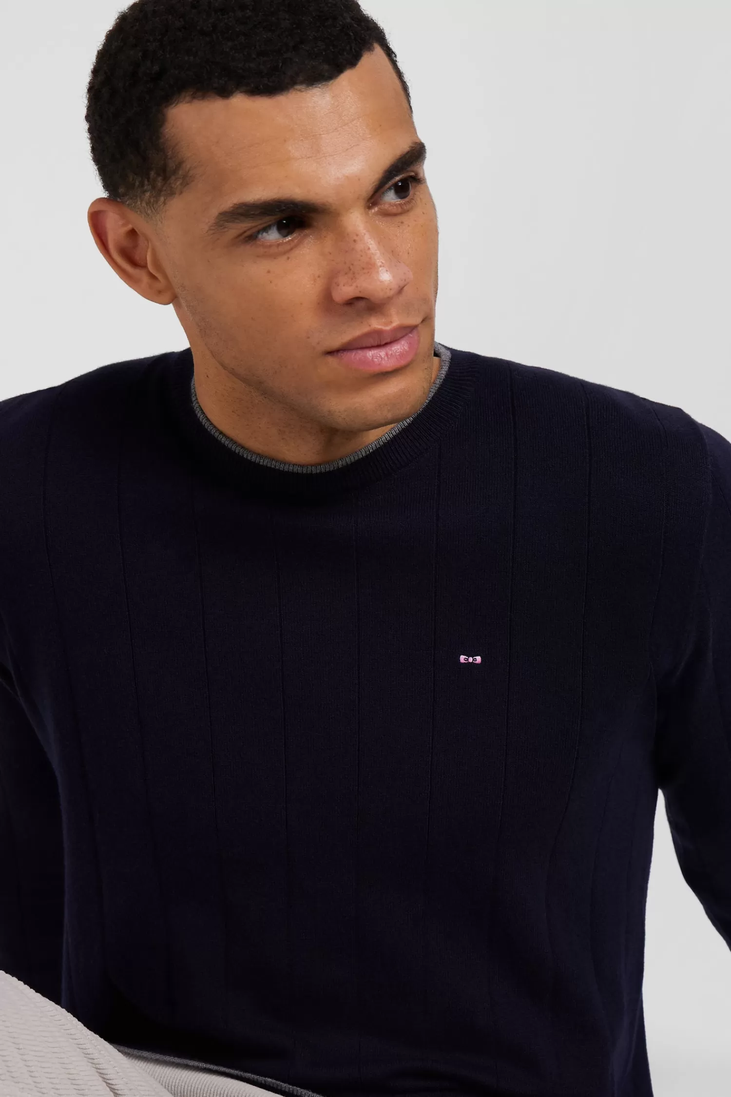 regular_navy_blue_cotton_and_cashmere_crew_neck_jumper_2.webp Eden Park Regular navy blue cotton and cashmere crew neck jumper< Sweaters