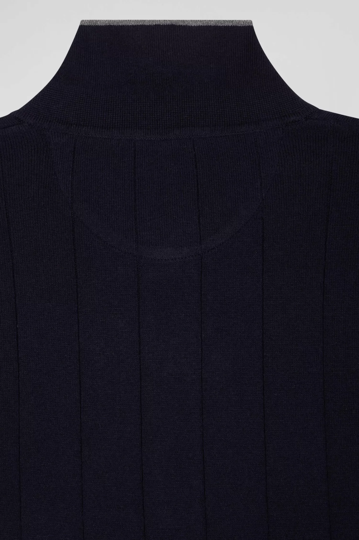 regular_navy_blue_cotton_and_cashmere_jumper_with_rugby_shirt_collar_8.webp Eden Park Regular navy blue cotton and cashmere jumper with rugby shirt collar< Sweaters