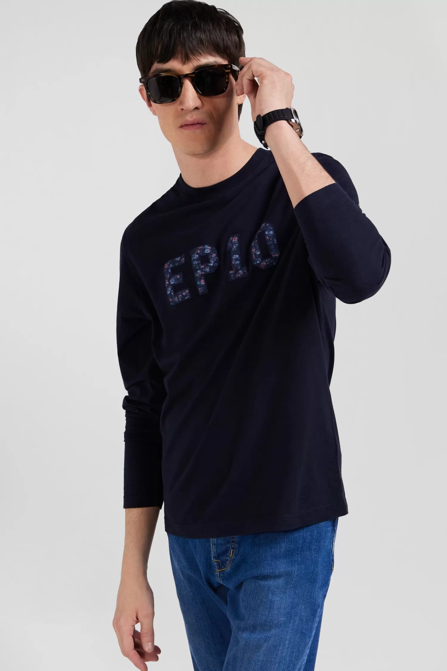 Eden Park Regular navy blue long-sleeved cotton T-shirt with printed back patch< T-shirts