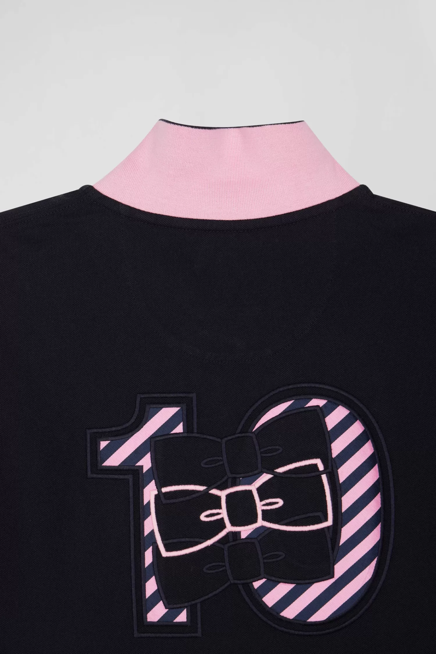 Eden Park Regular navy blue short-sleeved cotton piqué polo shirt with striped embroidery< Polos