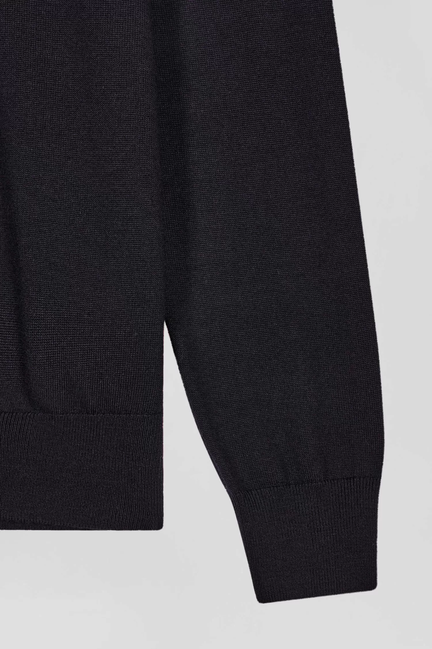 regular_navy_blue_wool_jersey_jumper_with_rugby_shirt_collar_7.webp Eden Park Regular navy blue wool jersey jumper with rugby shirt collar< Sweaters