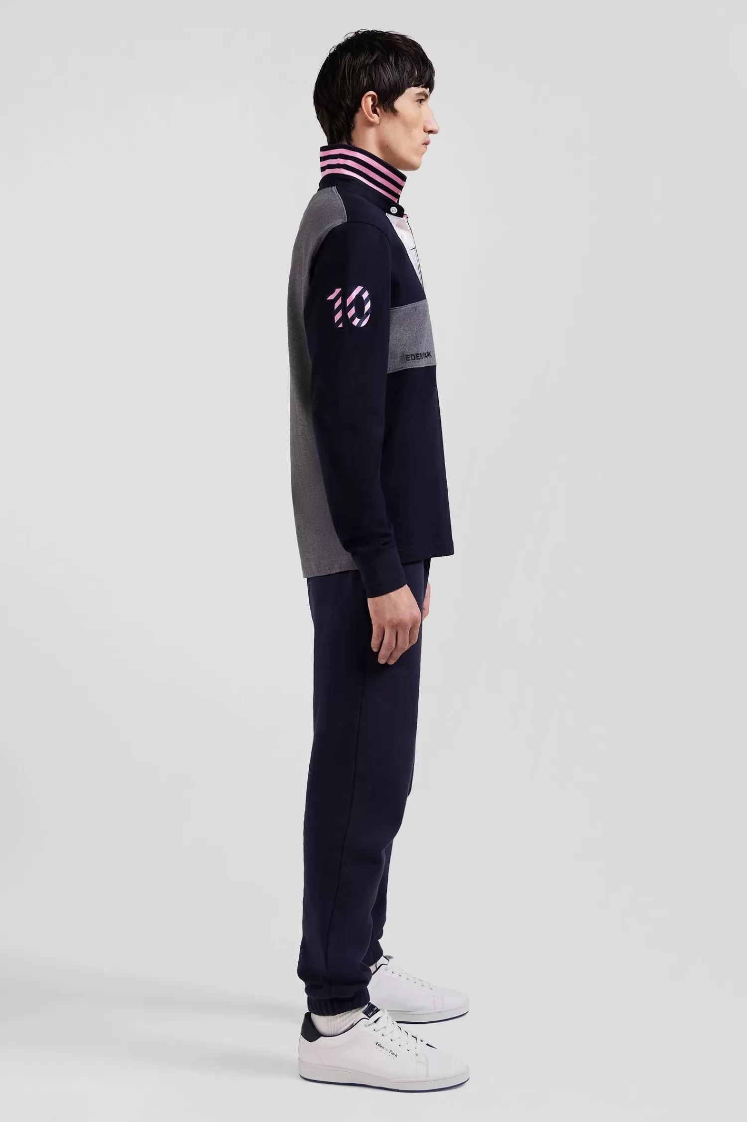 regular_navy_longsleeved_cotton_rugby_shirt_with_sleeve_n_embroidery_4.webp Eden Park Regular navy long-sleeved cotton rugby shirt with sleeve N°10 embroidery< Rugby Shirts