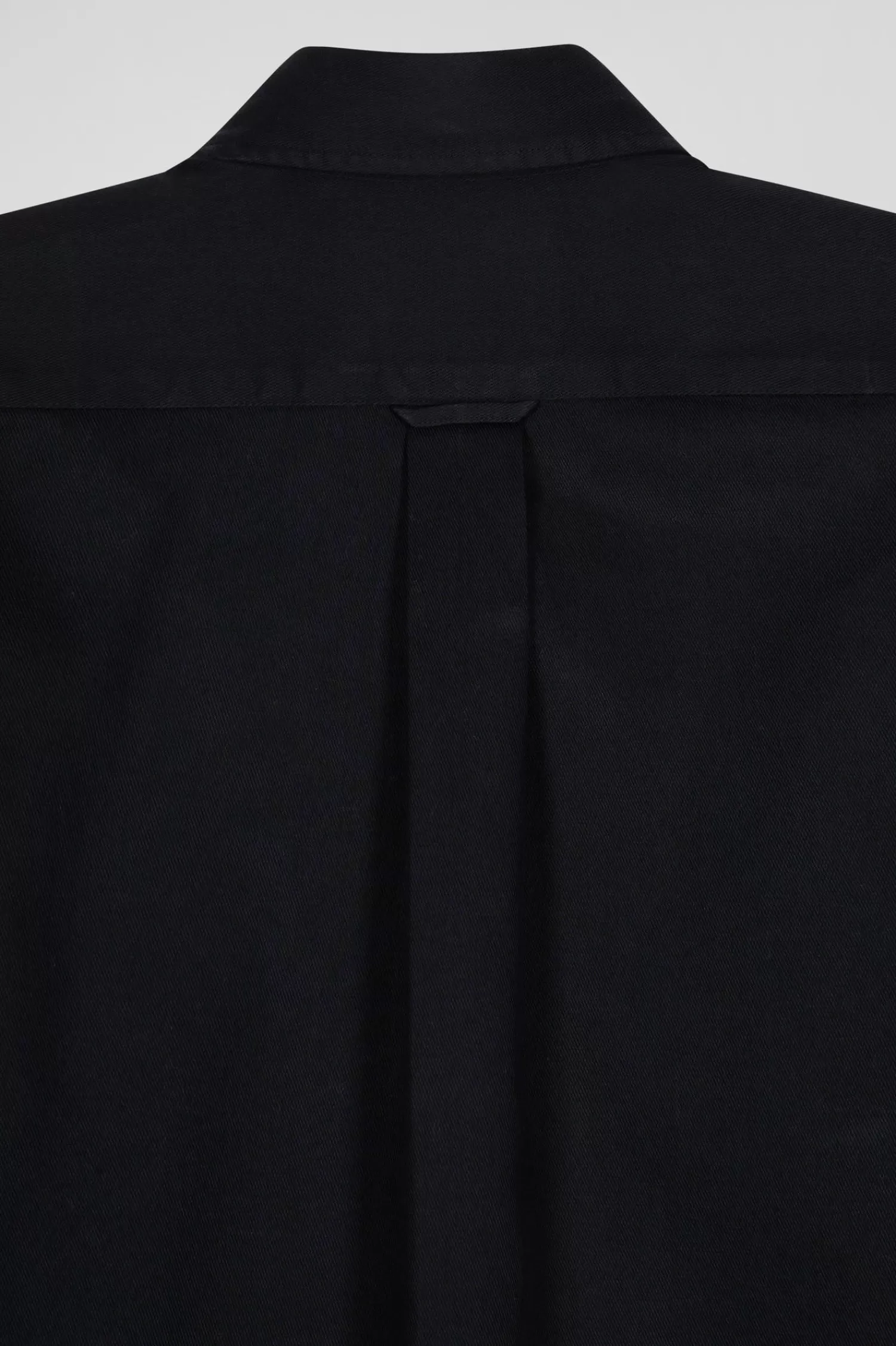 regular_plain_black_piqu_cotton_shirt_7.webp Eden Park Regular plain black piqué cotton shirt< Shirts