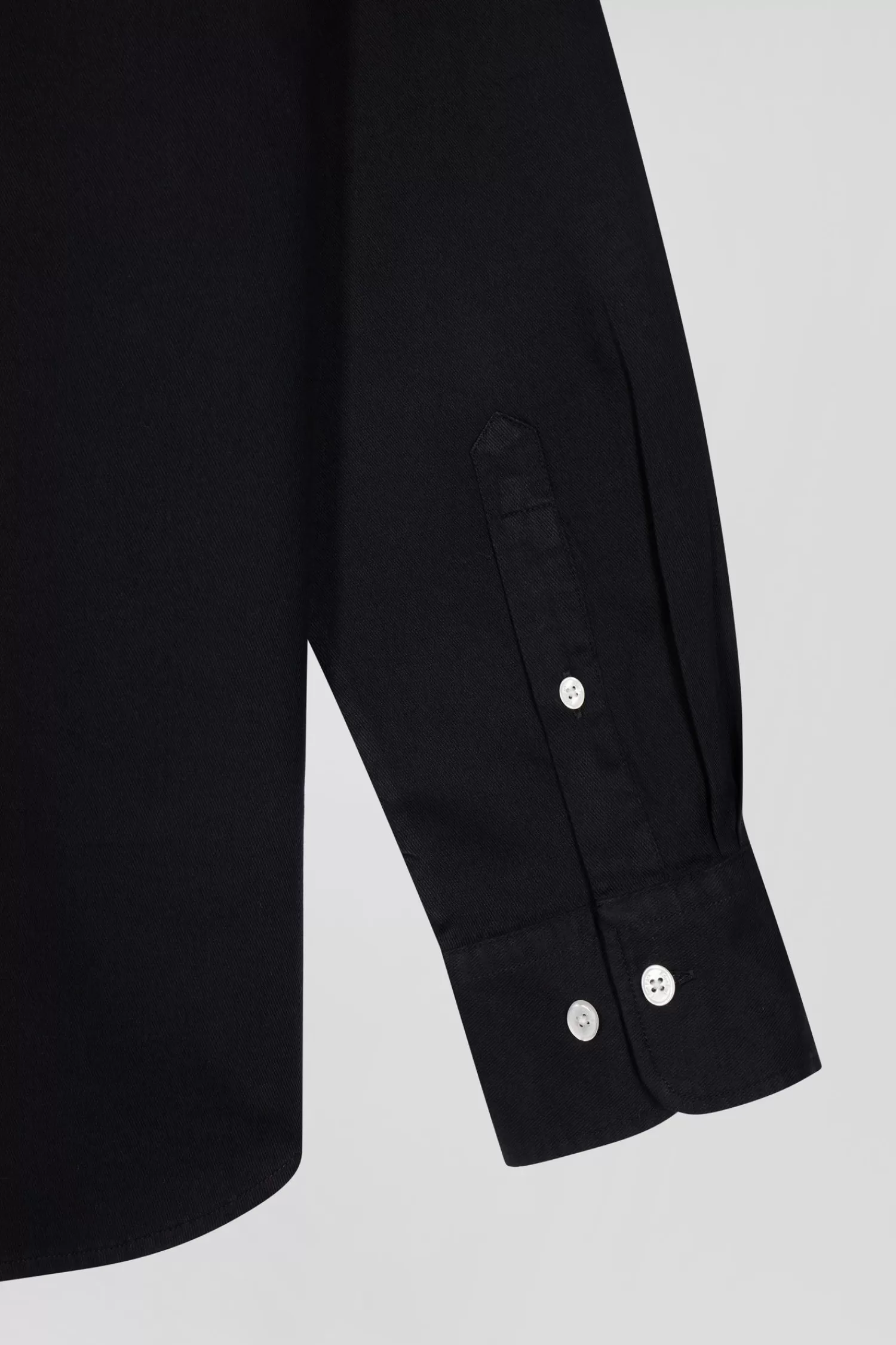 regular_plain_black_piqu_cotton_shirt_8.webp Eden Park Regular plain black piqué cotton shirt< Shirts