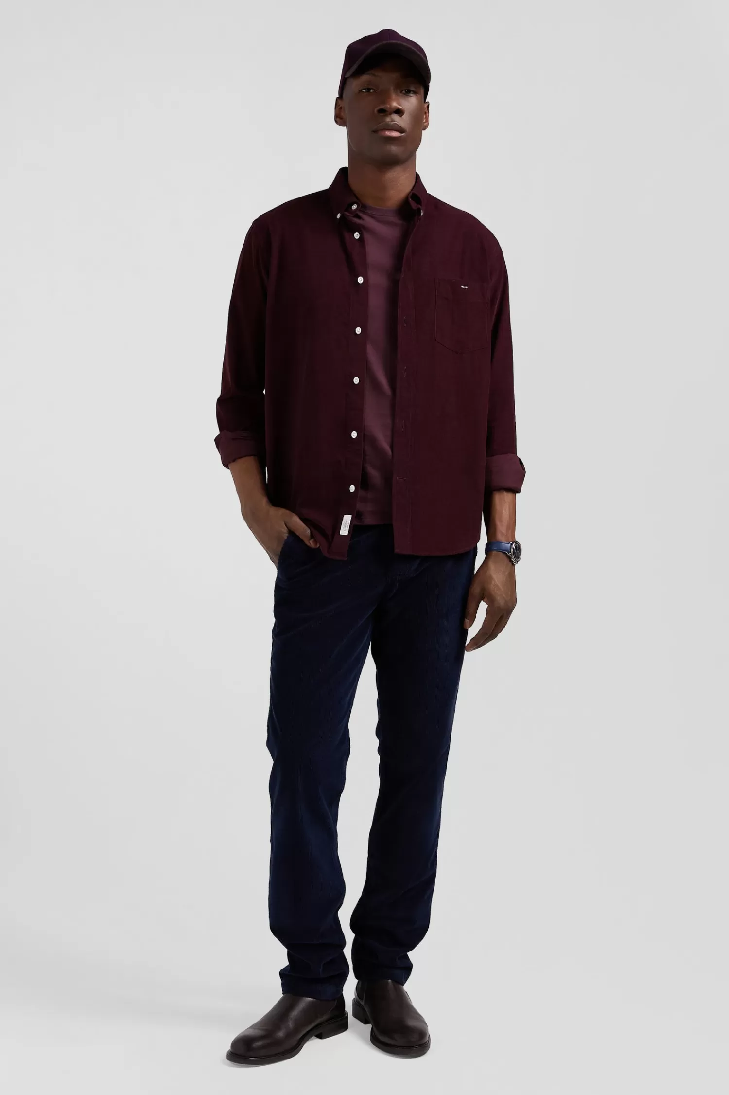 regular_plain_burgundy_cotton_shirt_with_buttondown_collar_and_chest_pocket_4.webp Eden Park Regular plain burgundy cotton shirt with button-down collar and chest pocket< Shirts