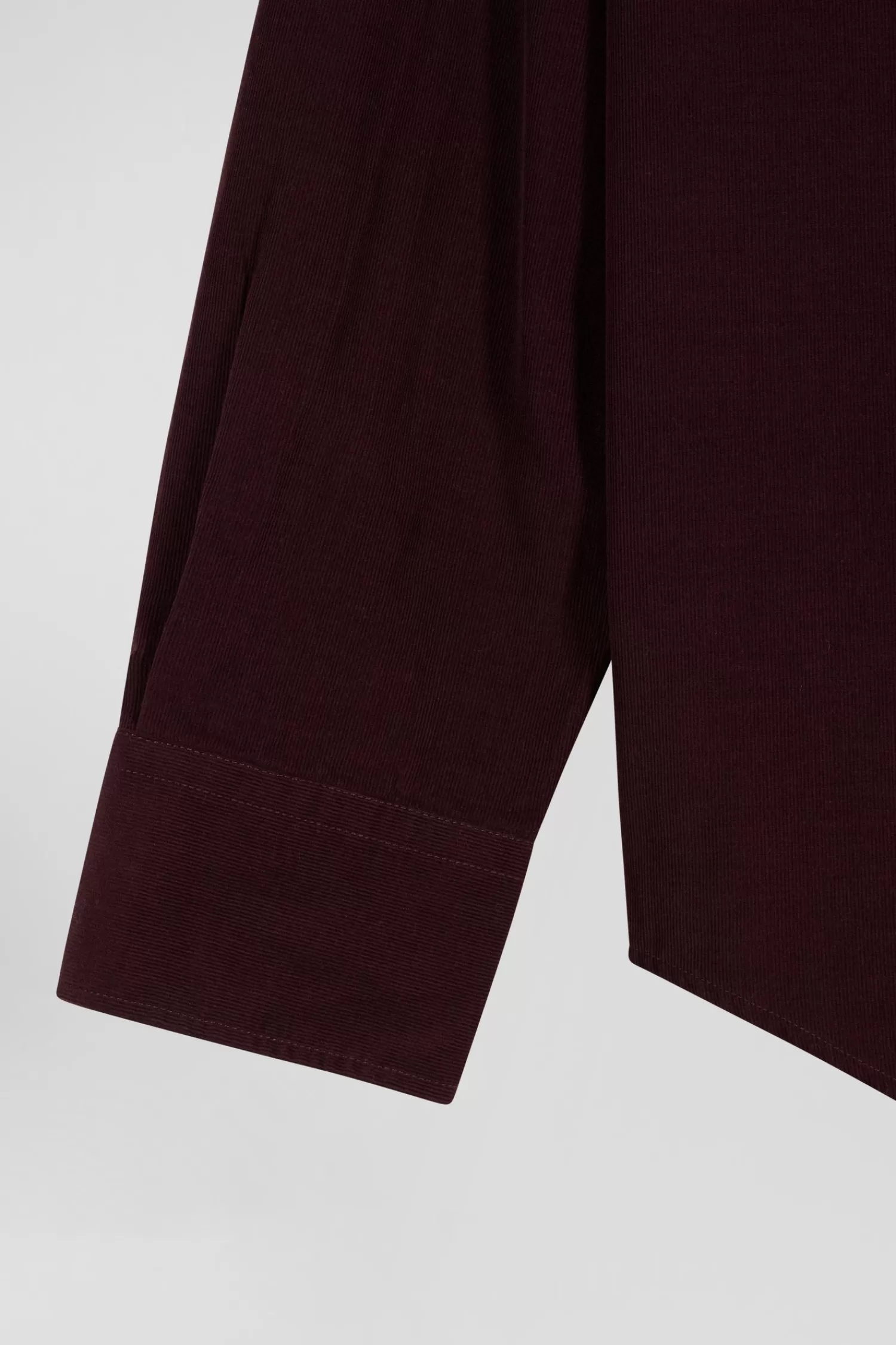 regular_plain_burgundy_cotton_shirt_with_buttondown_collar_and_chest_pocket_8.webp Eden Park Regular plain burgundy cotton shirt with button-down collar and chest pocket< Shirts