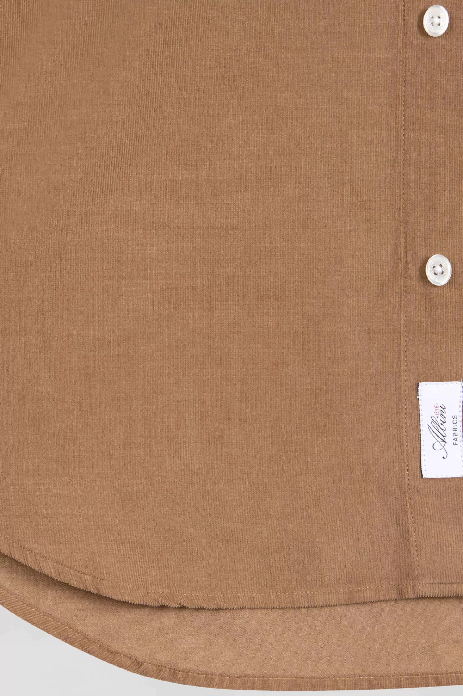 regular_plain_camel_cotton_shirt_with_buttondown_collar_and_chest_pocket_8.webp Eden Park Regular plain camel cotton shirt with button-down collar and chest pocket< Shirts