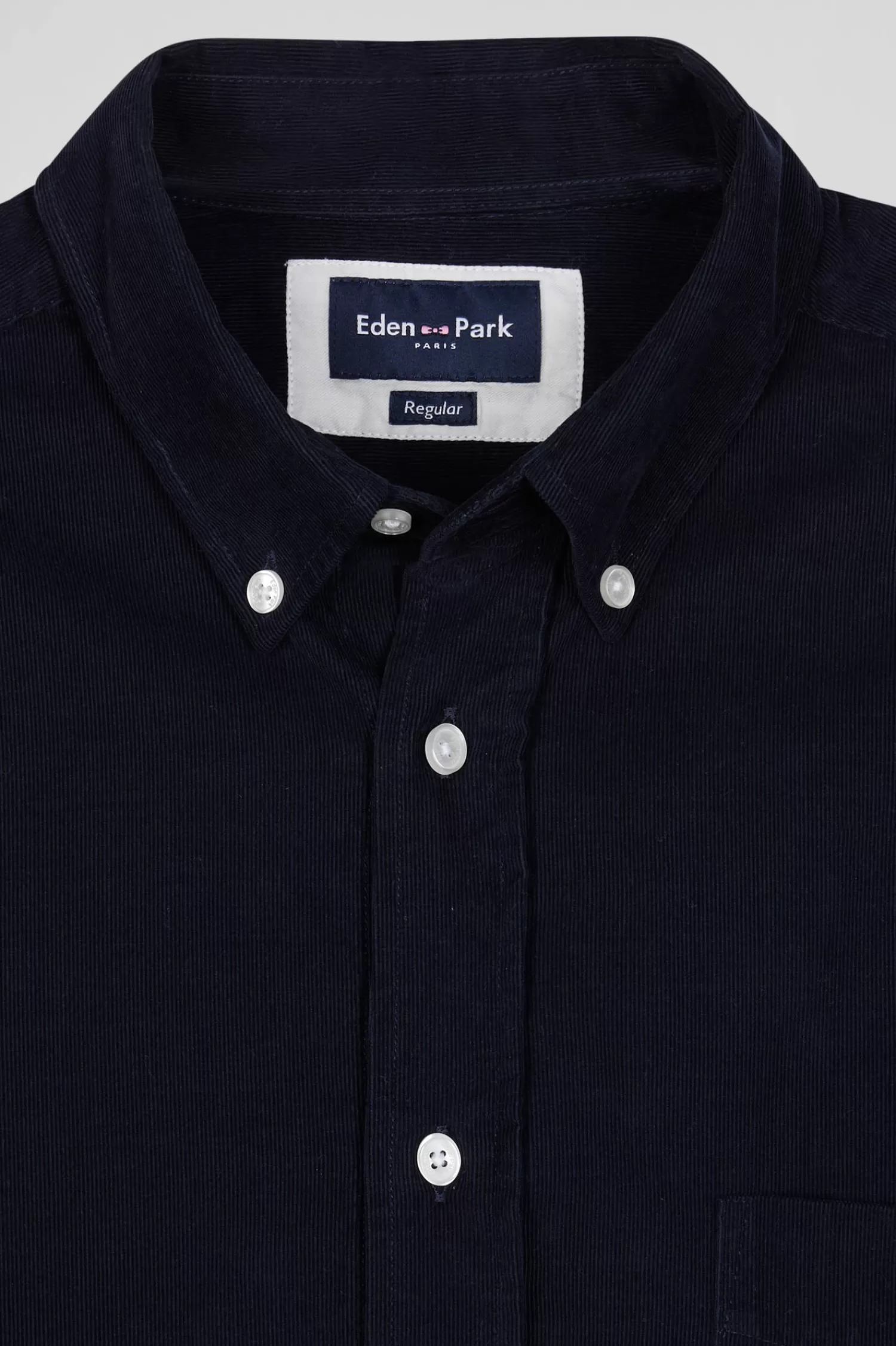 regular_plain_navy_blue_cotton_shirt_with_buttondown_collar_and_chest_pocket_6.webp Eden Park Regular plain navy blue cotton shirt with button-down collar and chest pocket< Shirts