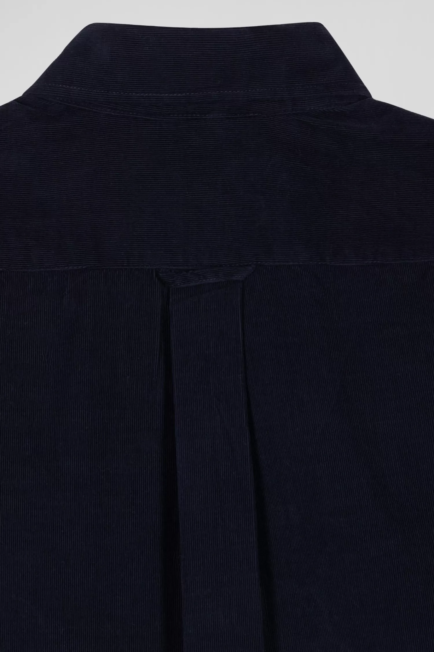 regular_plain_navy_blue_cotton_shirt_with_buttondown_collar_and_chest_pocket_9.webp Eden Park Regular plain navy blue cotton shirt with button-down collar and chest pocket< Shirts