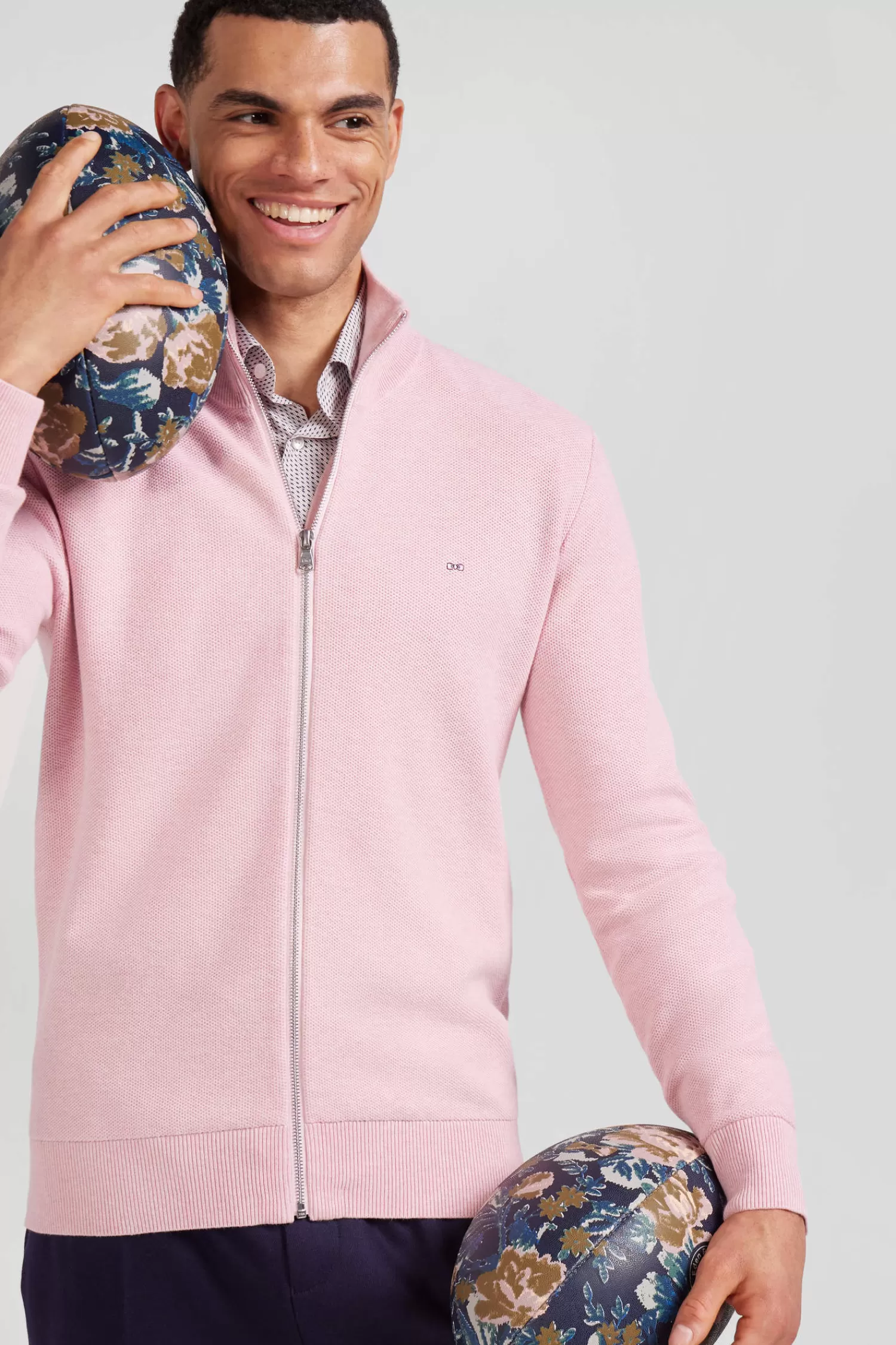 regular_plain_pink_cotton_high_collar_zipped_cardigan_2.webp Eden Park Regular plain pink cotton high collar zipped cardigan< Cardigans