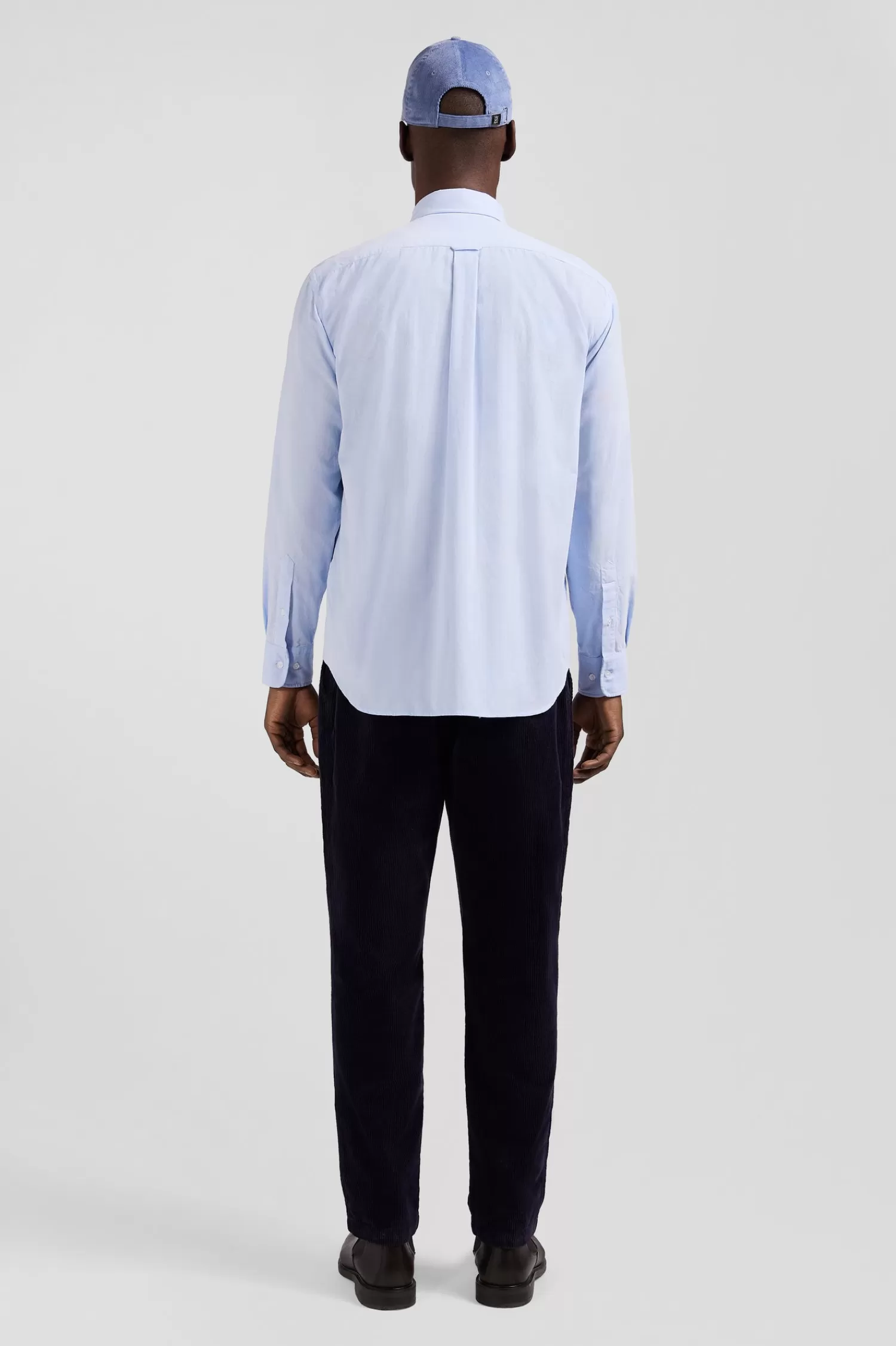 regular_plain_sky_blue_cotton_shirt_with_buttondown_collar_and_chest_pocket_5.webp Eden Park Regular plain sky blue cotton shirt with button-down collar and chest pocket< Shirts