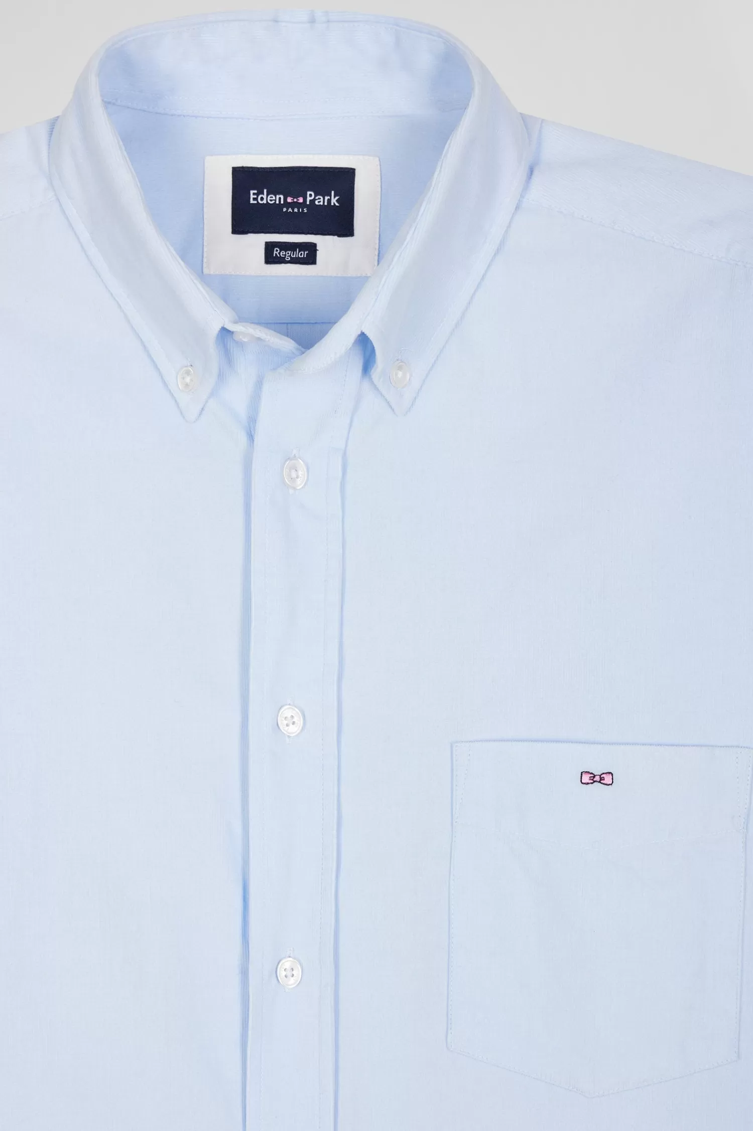 regular_plain_sky_blue_cotton_shirt_with_buttondown_collar_and_chest_pocket_6.webp Eden Park Regular plain sky blue cotton shirt with button-down collar and chest pocket< Shirts